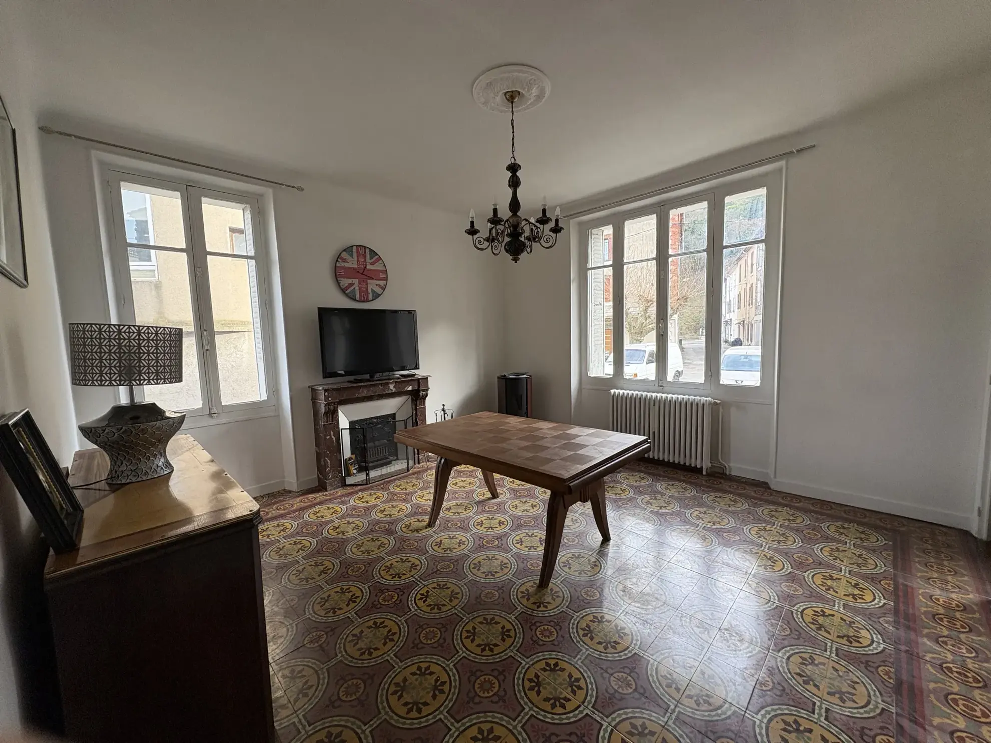 Grande maison proche de Saint Ambroix idéale pour investissement ou famille