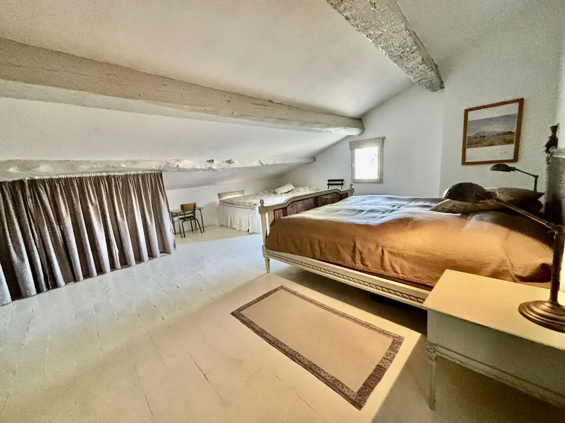 Appartement Duplex avec Terrasse et Vue Imprenable à Malaucène 