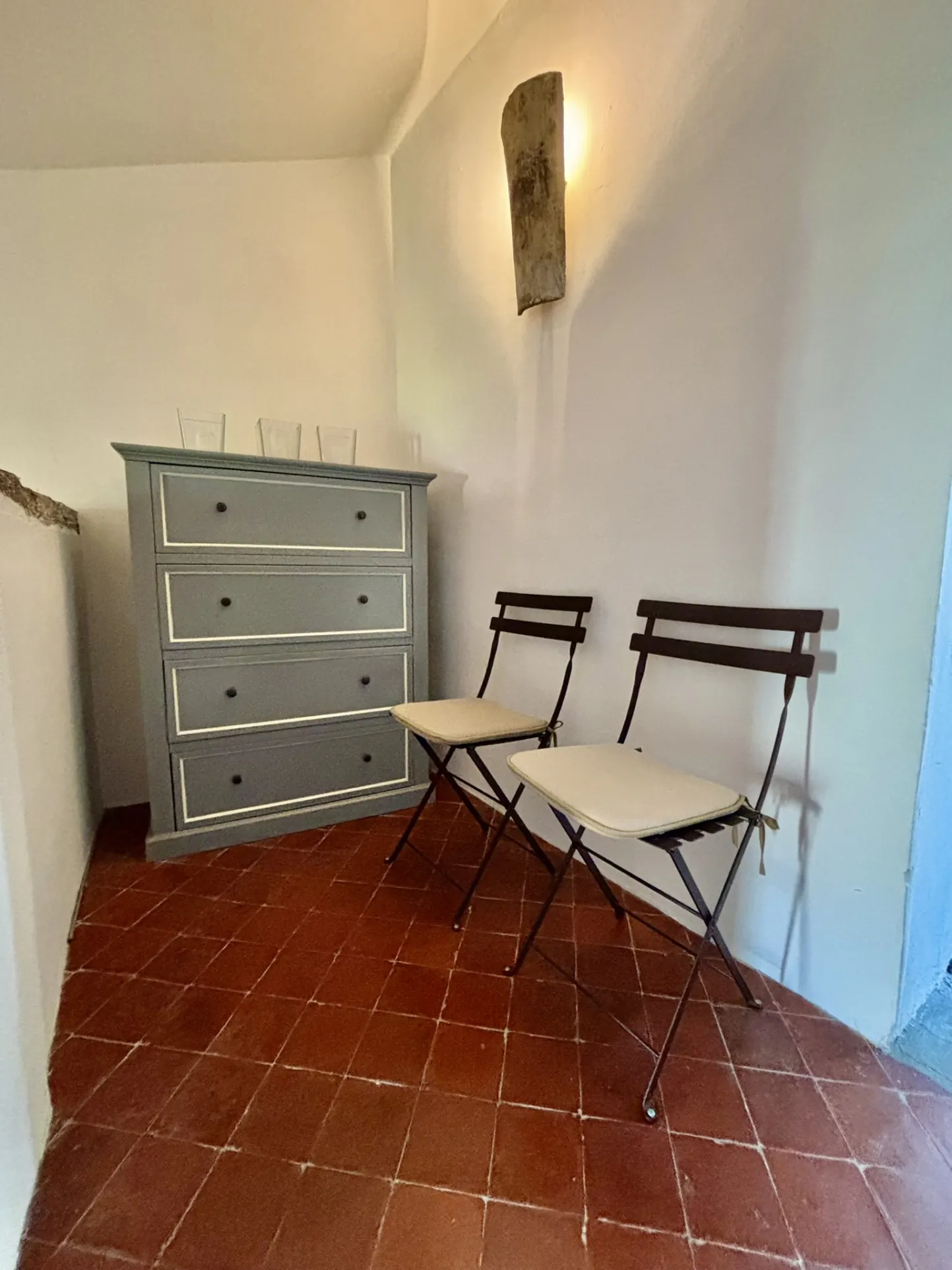 Appartement Duplex avec Terrasse et Vue Imprenable à Malaucène 