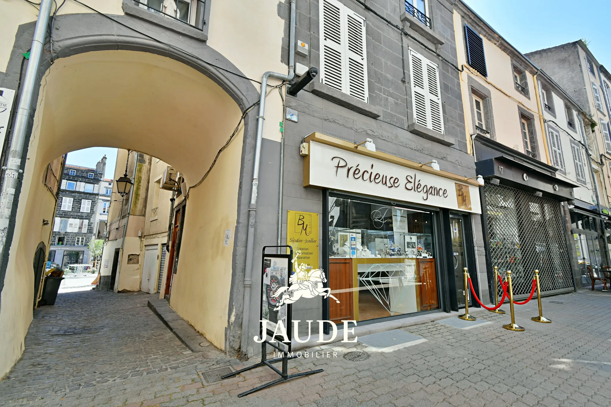 Local commercial 43 m² à Clermont-Ferrand en emplacement n°1, idéal pour activités haut de gamme 