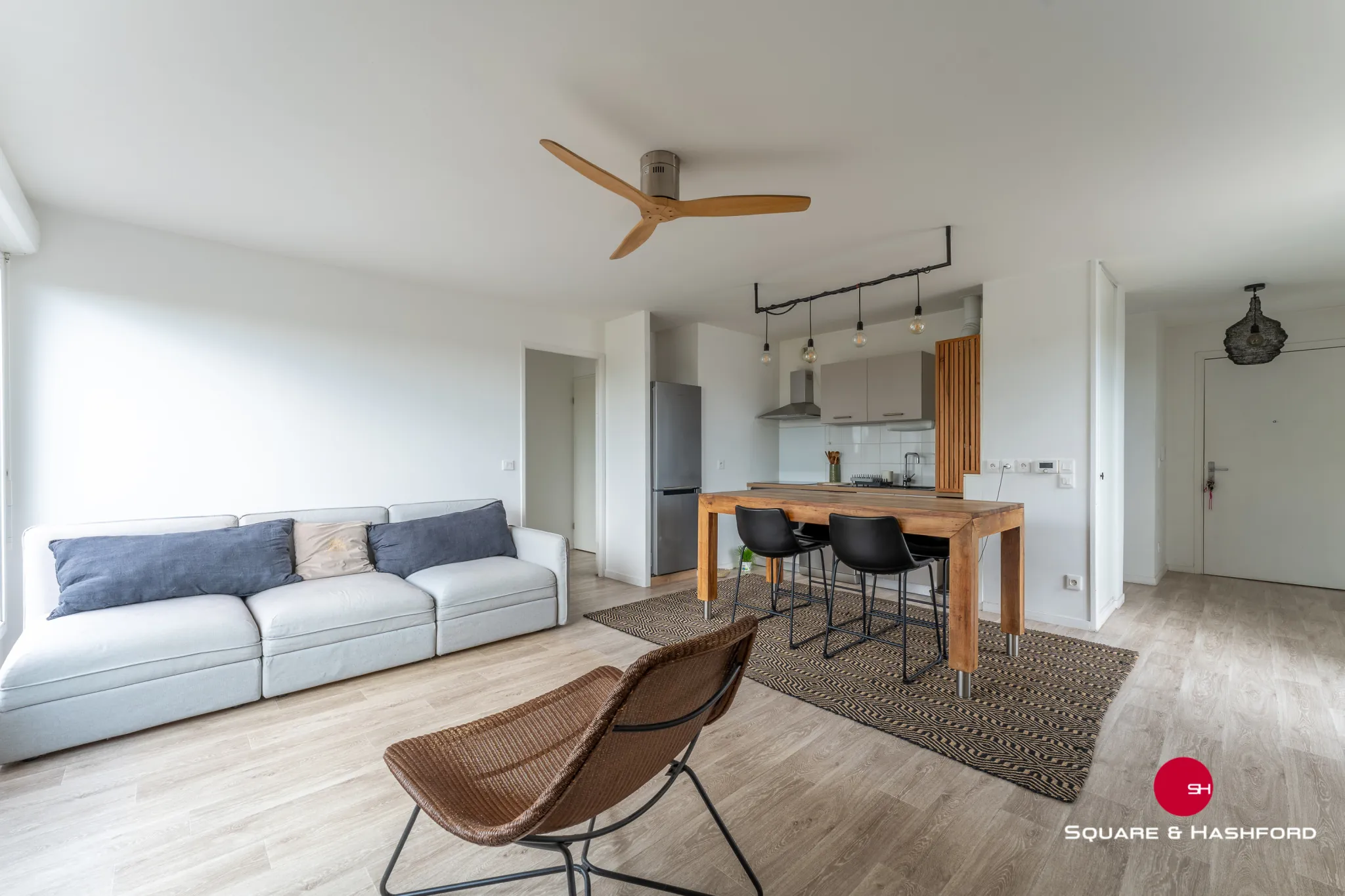 Appartement en dernier étage avec terrasse spacieuse à Eysines 