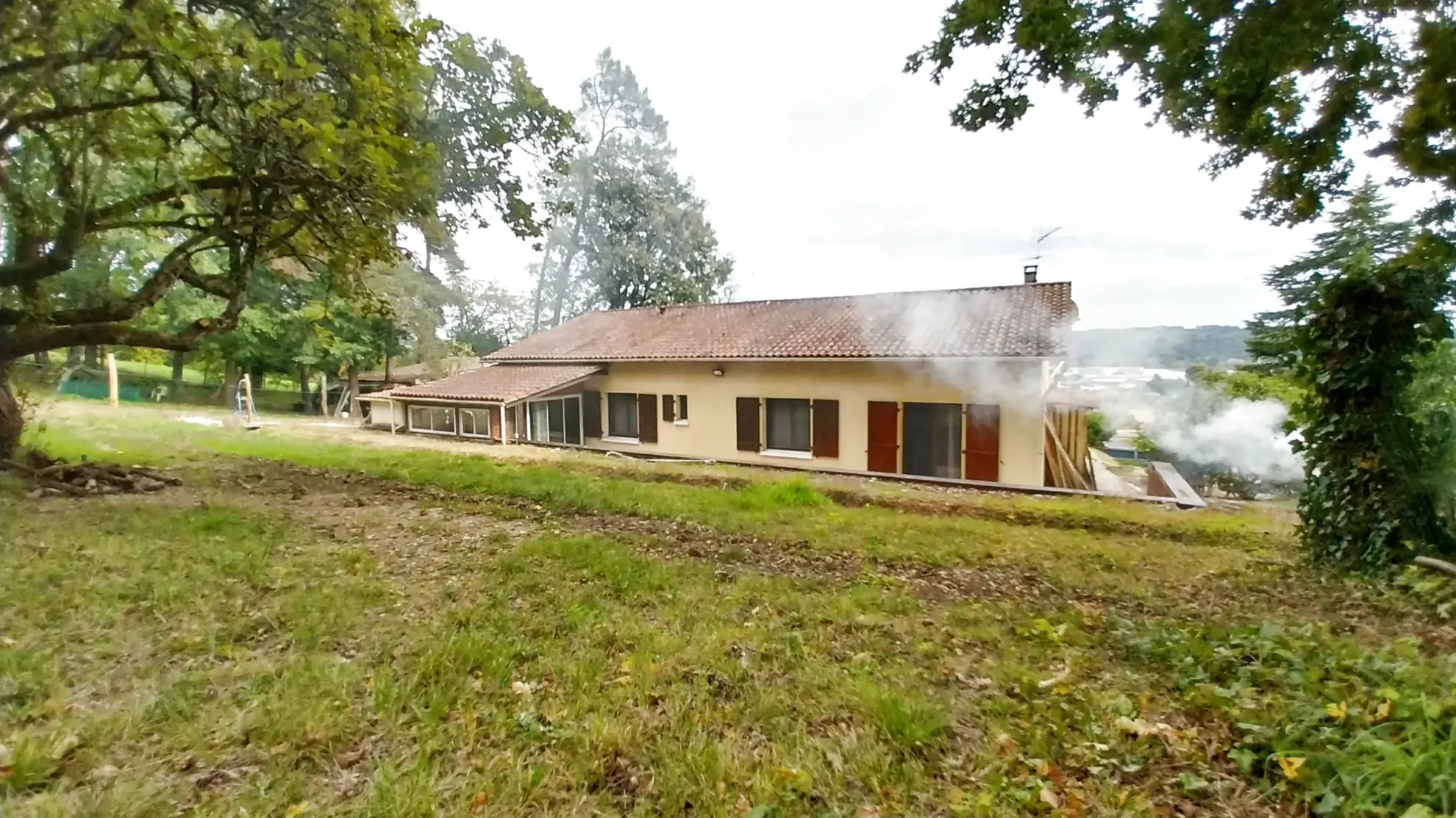 Maison de plain-pied proche du centre de Chancelade avec jardin et jacuzzi 