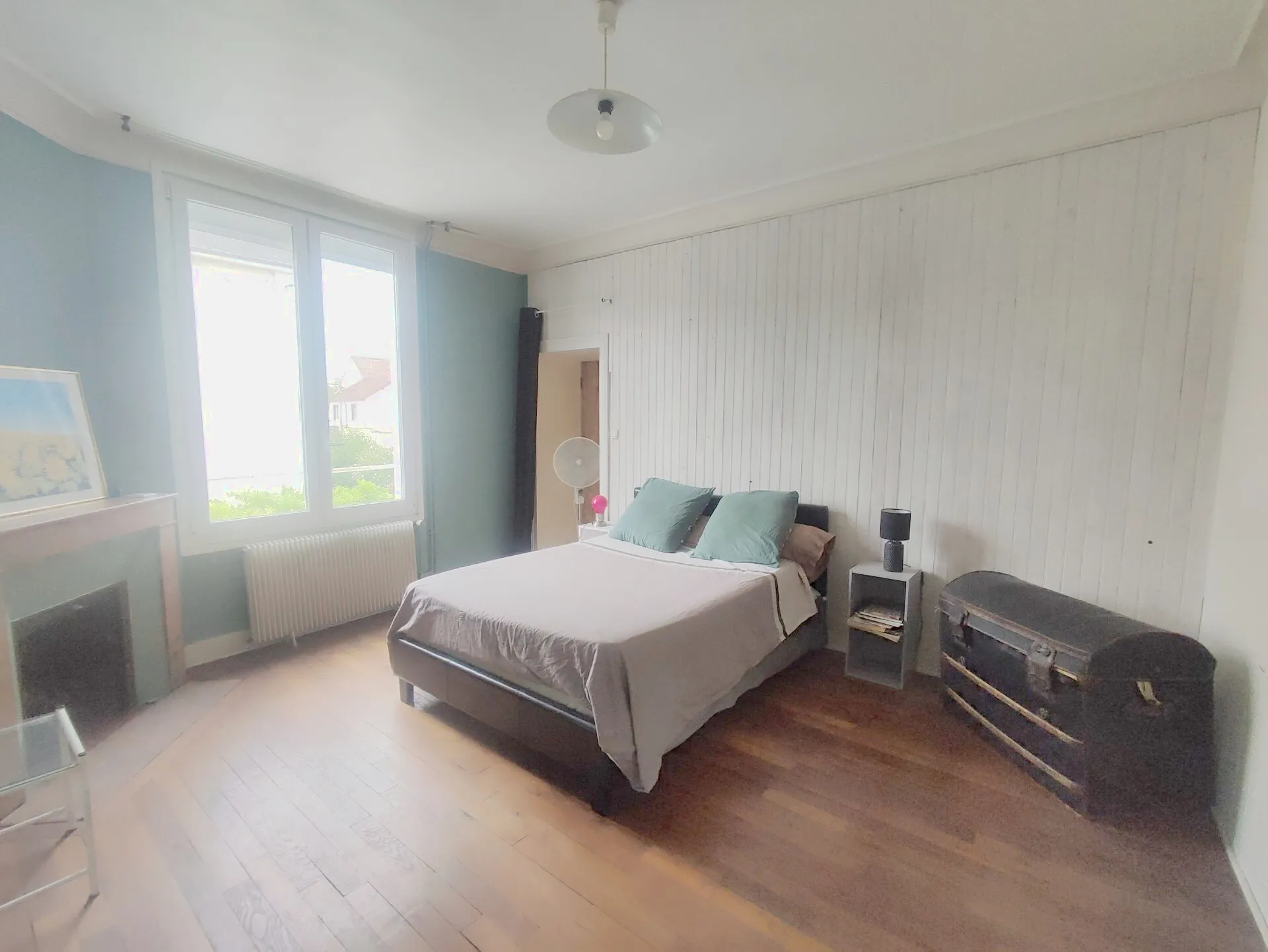 A vendre à Nevers maison indépendante de 112 m² avec jardin et 2 chambres 