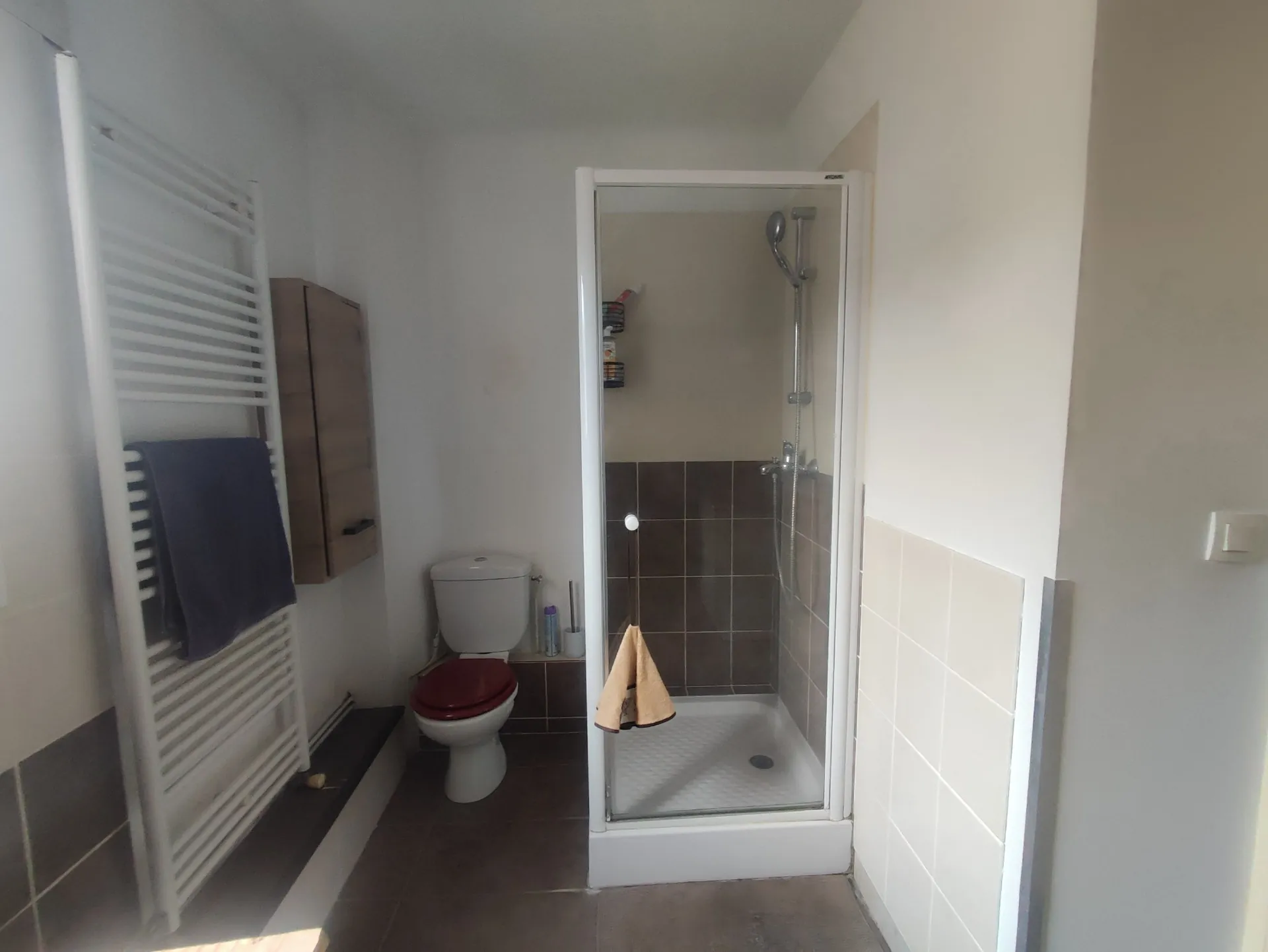 A vendre à Nevers maison indépendante de 112 m² avec jardin et 2 chambres 