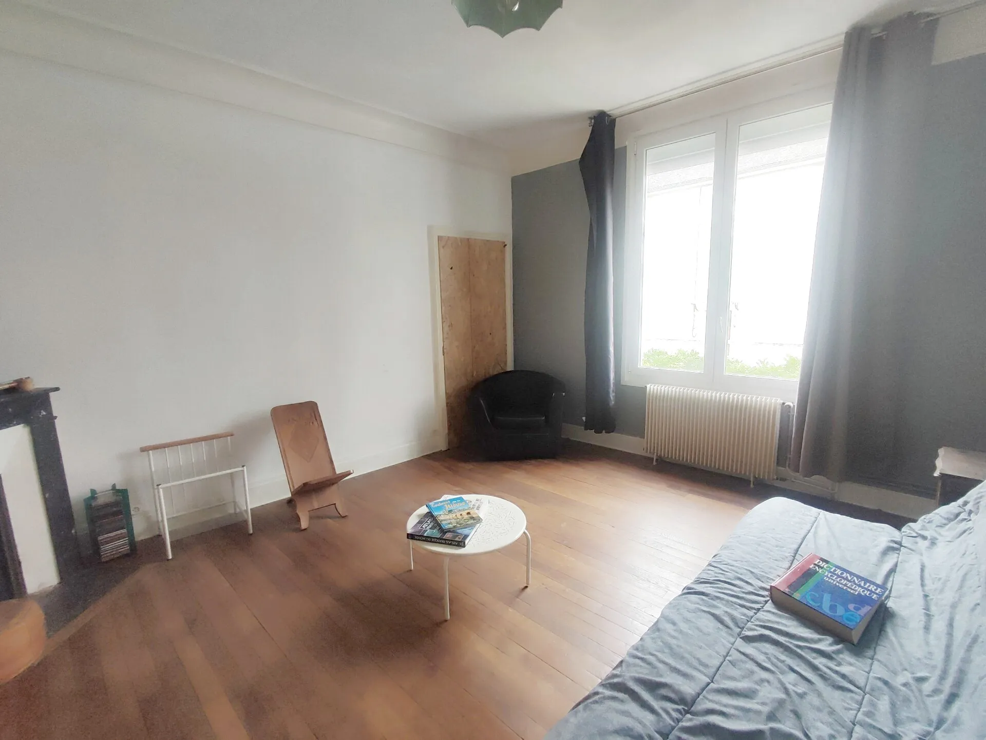 A vendre à Nevers maison indépendante de 112 m² avec jardin et 2 chambres 