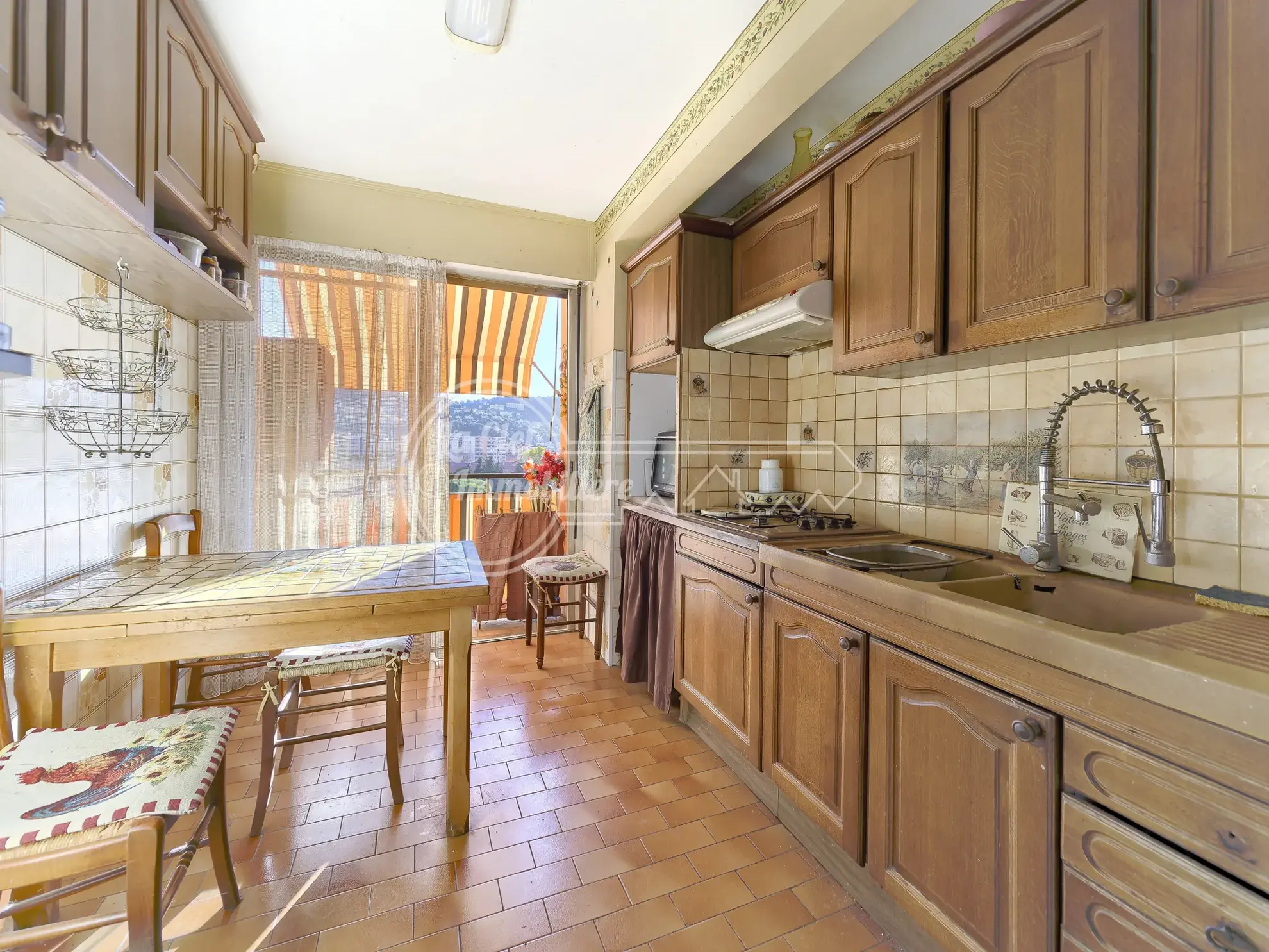 Appartement à Nice St Roch de 78m² avec 2 terrasses, cave et garage 