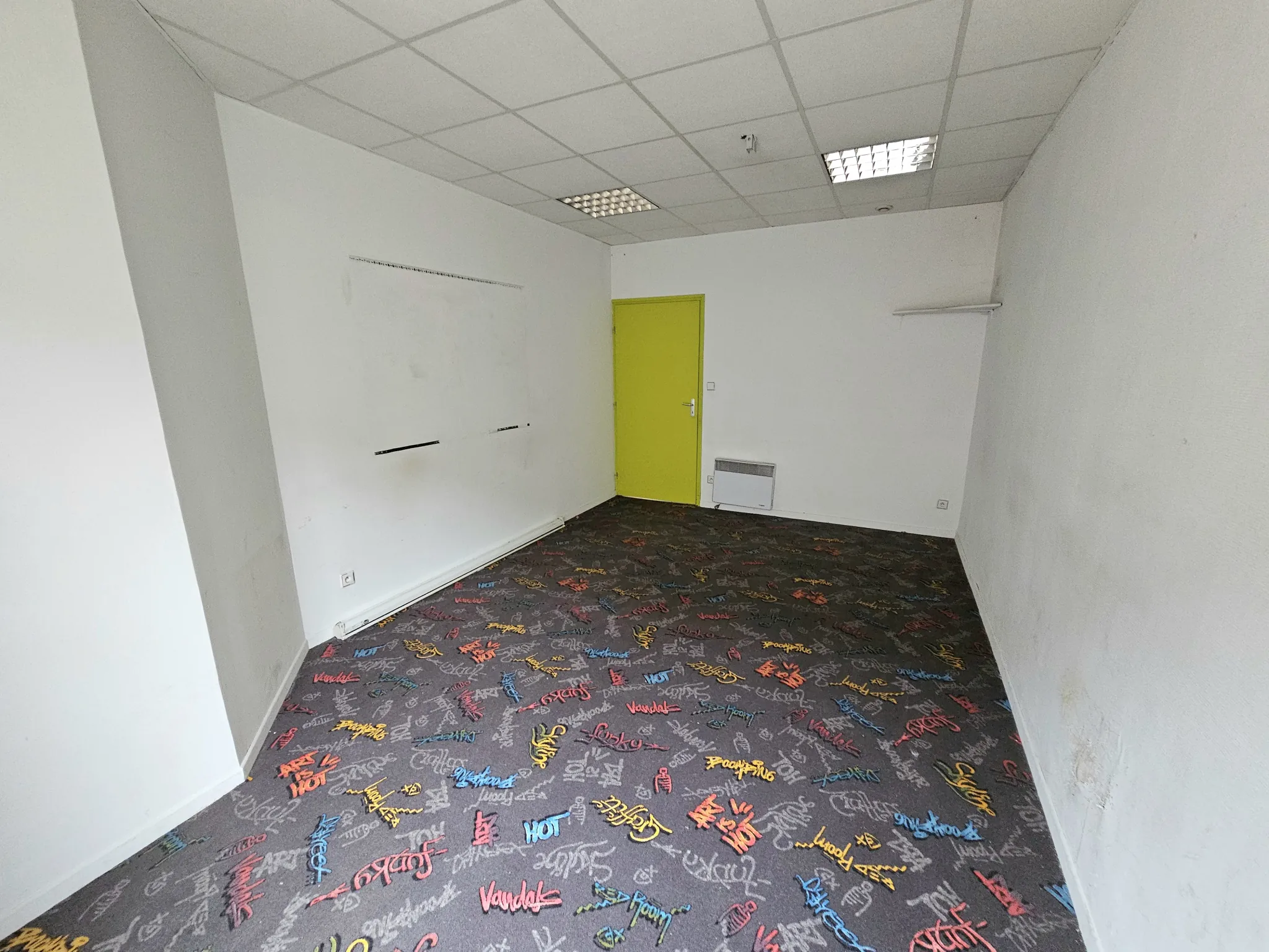Local commercial de 53 m² à Saint-Étienne en vente dans le secteur Centre 2 