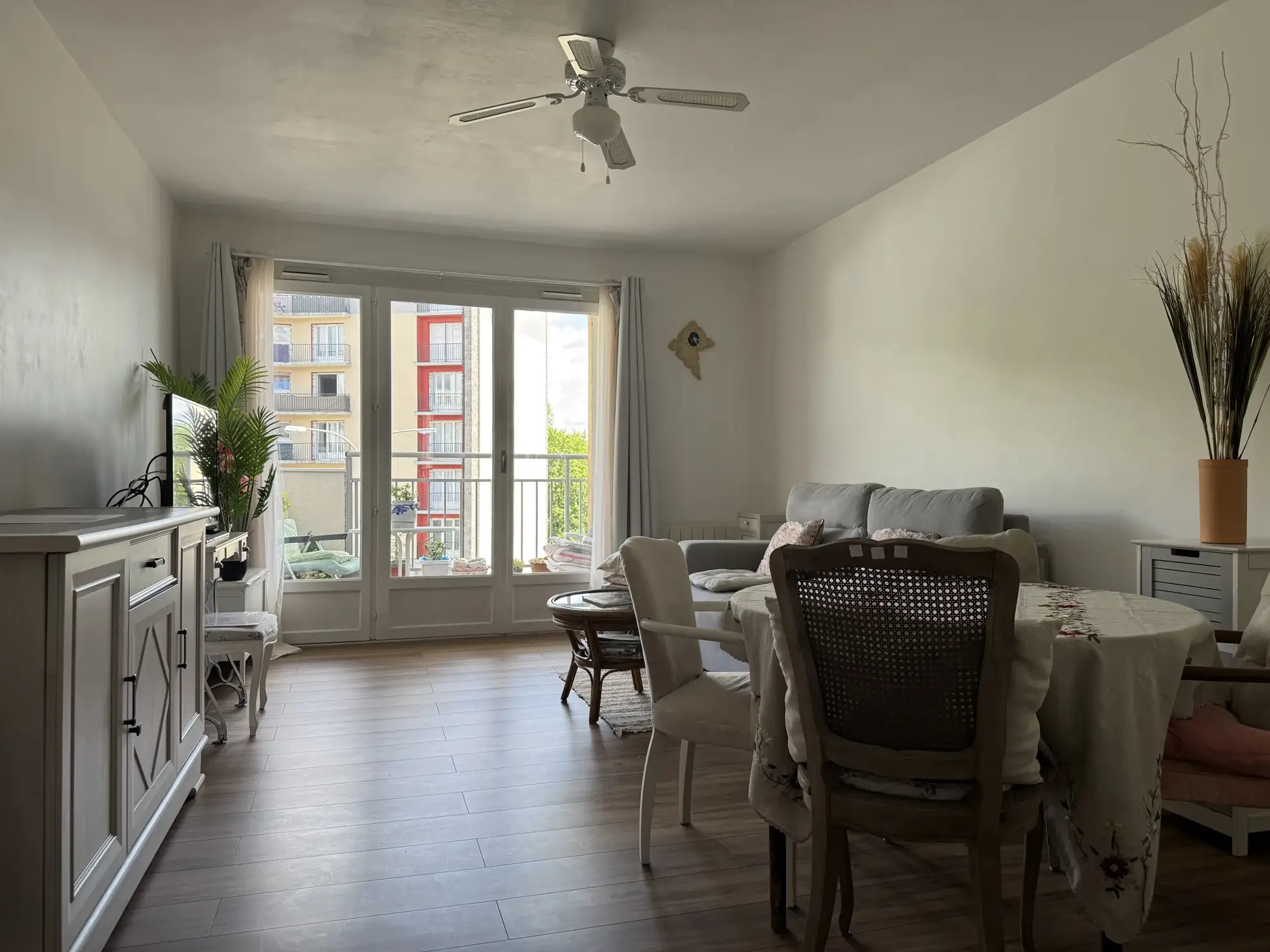 Bel appartement de type 3 à Aurillac avec cave et balcon, calme et lumineux