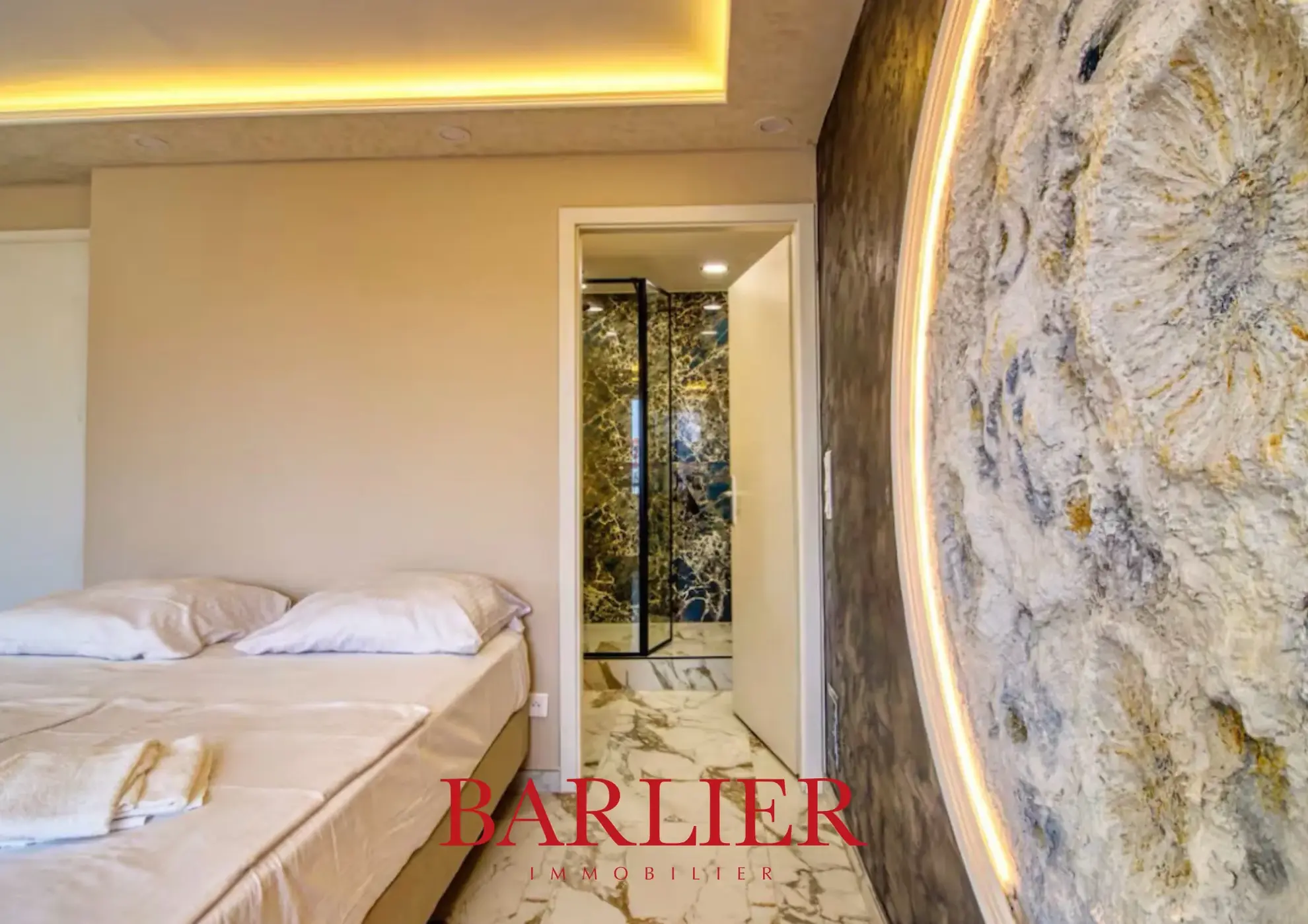 Appartement rénové de 42 m² avec parking et balcon à Strasbourg - Investissement rentable 