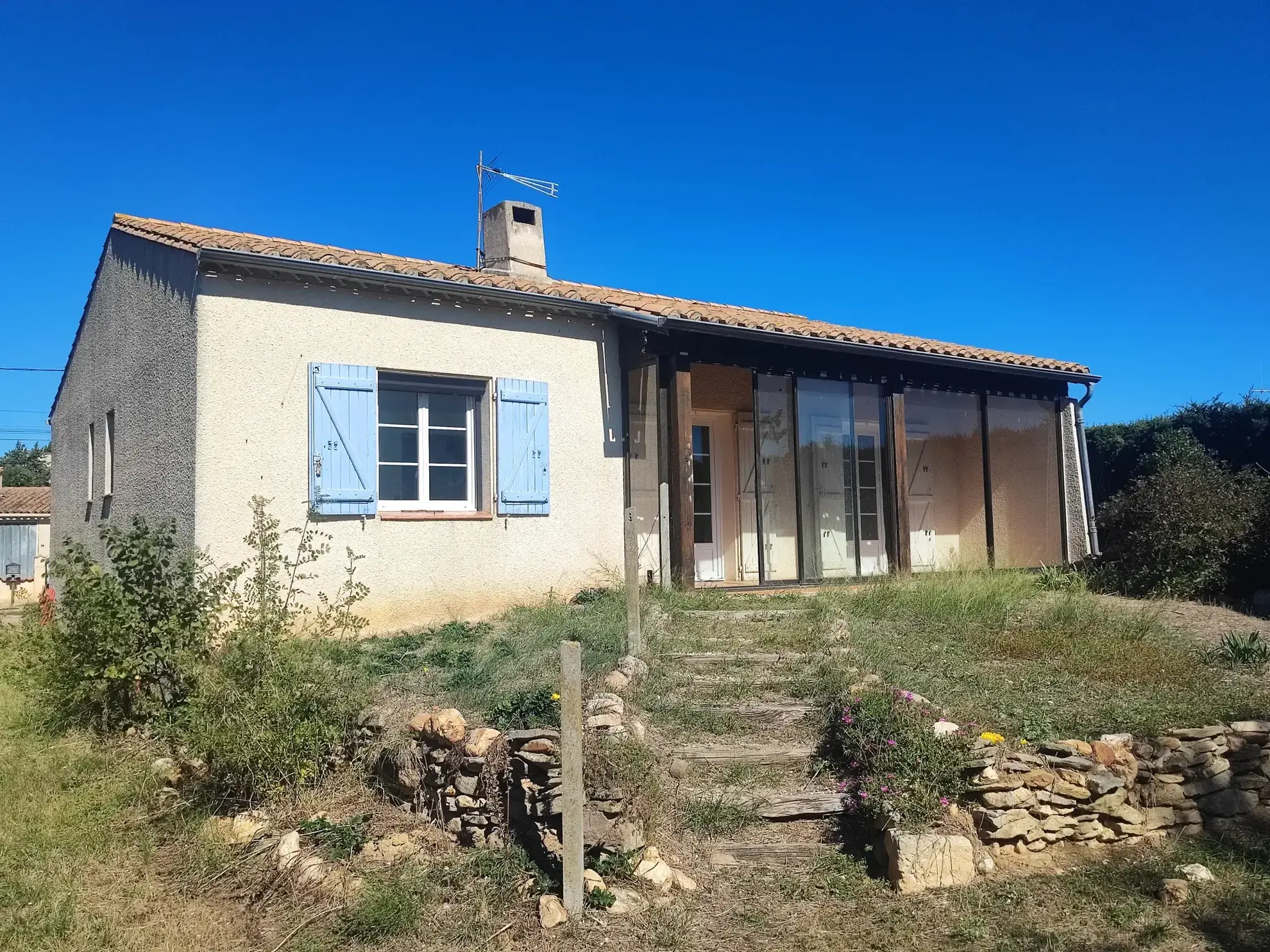 Villa de plain-pied avec garage en Minervois - Terrasse et jardin