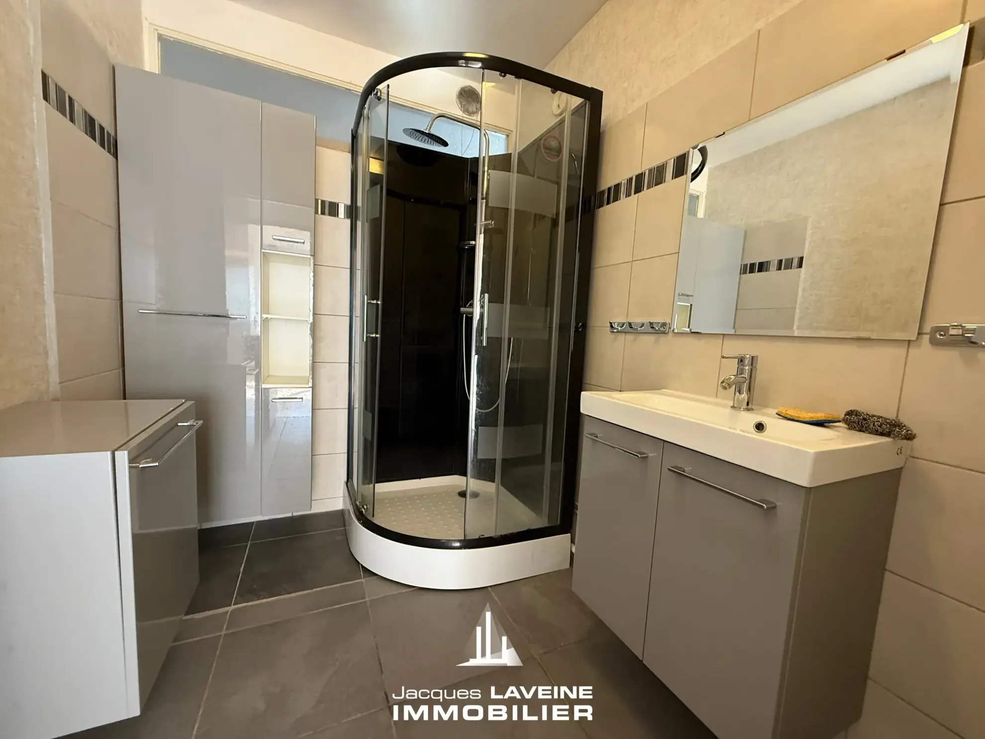 Appartement 3 pièces à Metz avec balcon, cave et parking dans résidence calme 