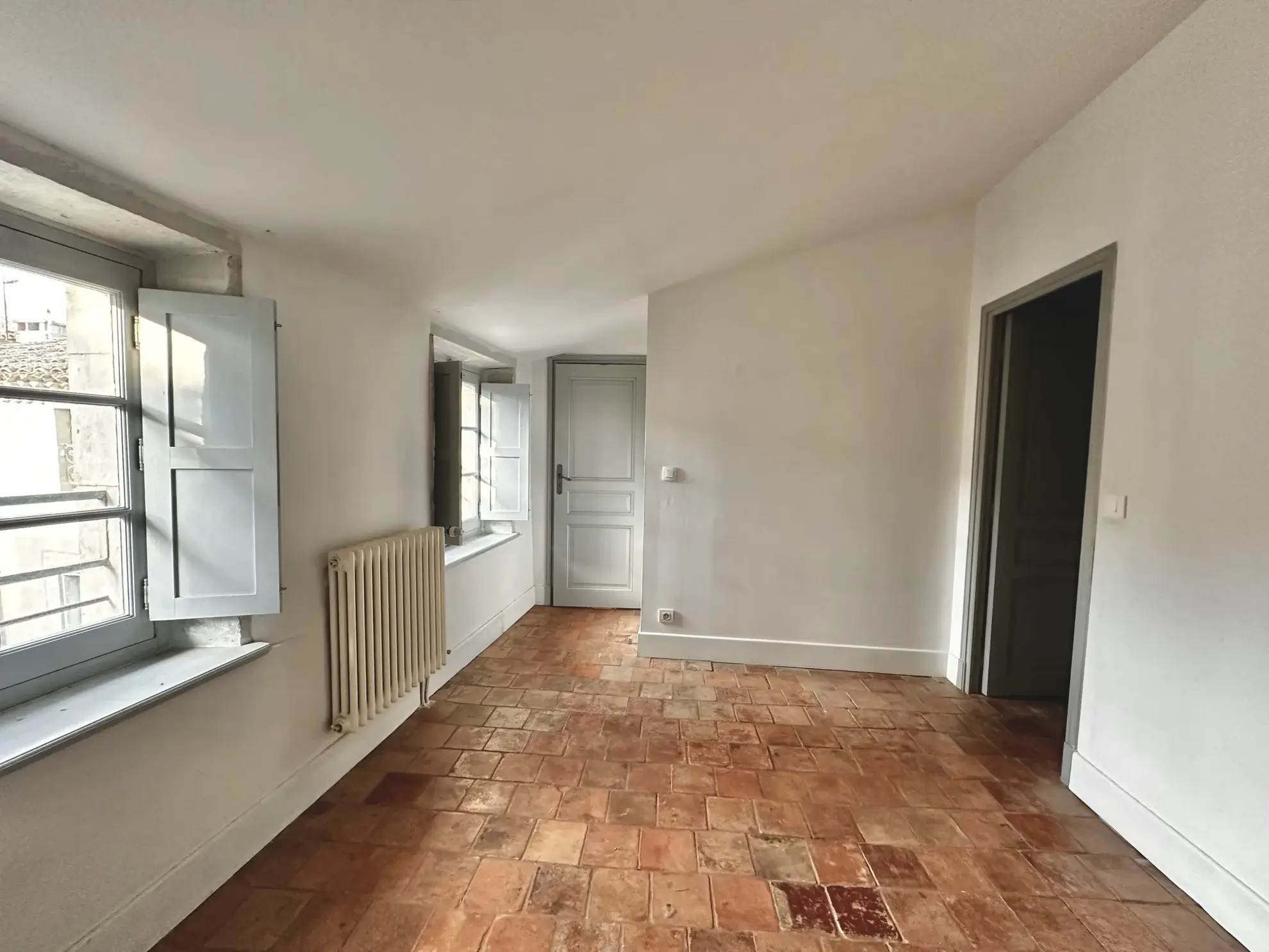 Charmant appartement triplex de 3 pièces avec vue sur la Cité Médiévale de Carcassonne 
