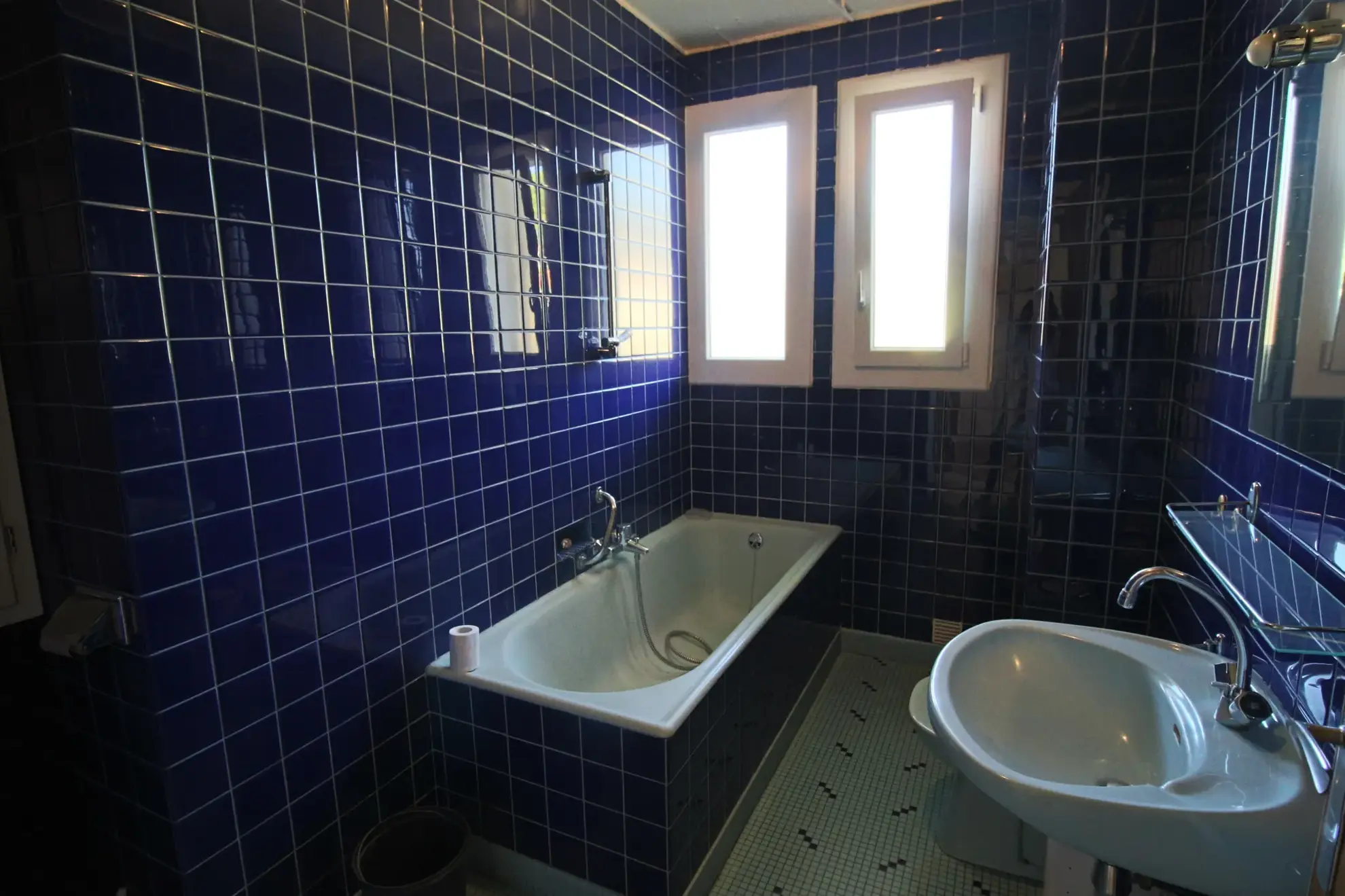 Belle maison avec terrasse et atelier à Puy-l'Eveque, 178 m² 