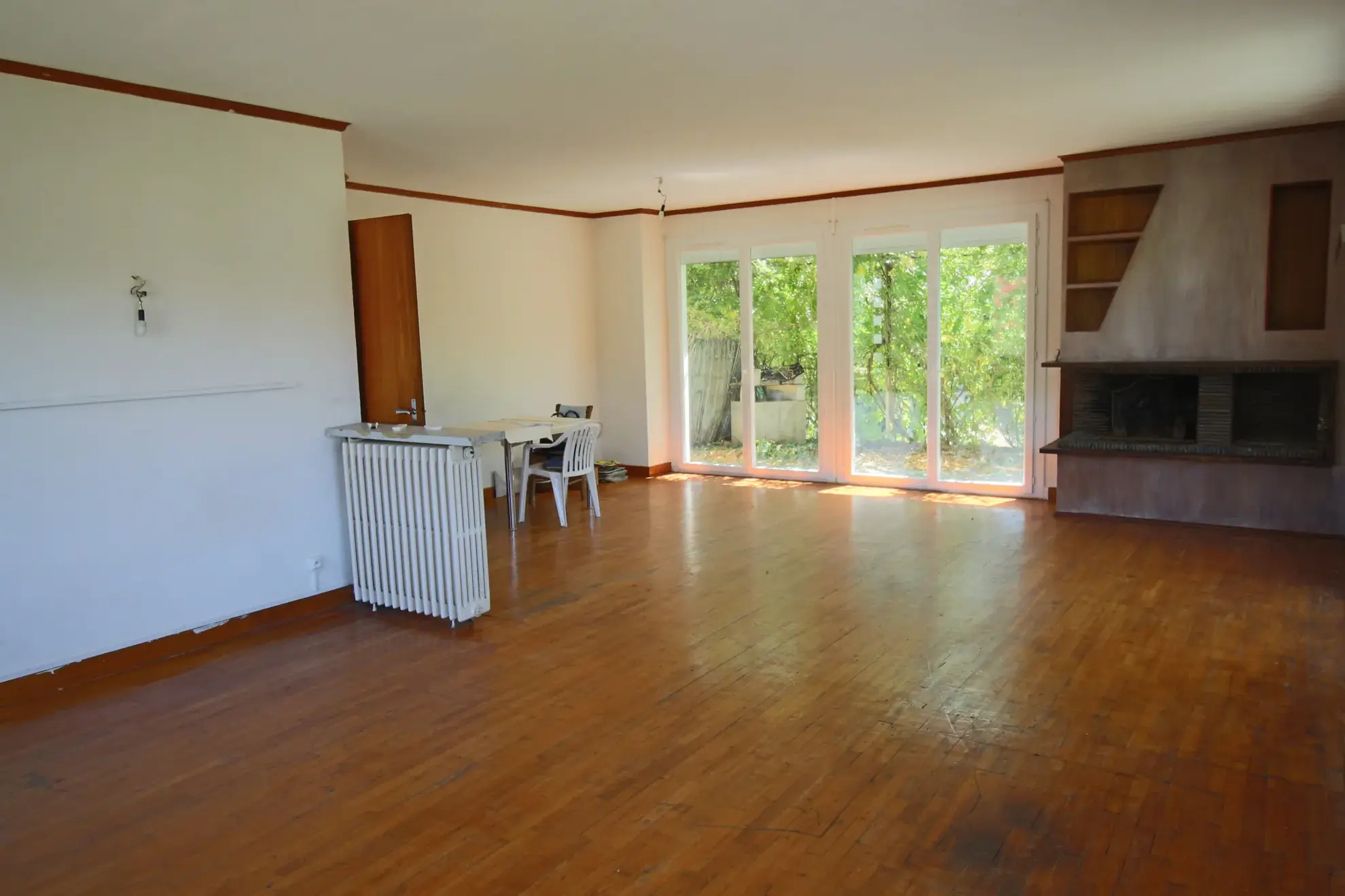 Belle maison avec terrasse et atelier à Puy-l'Eveque, 178 m² 