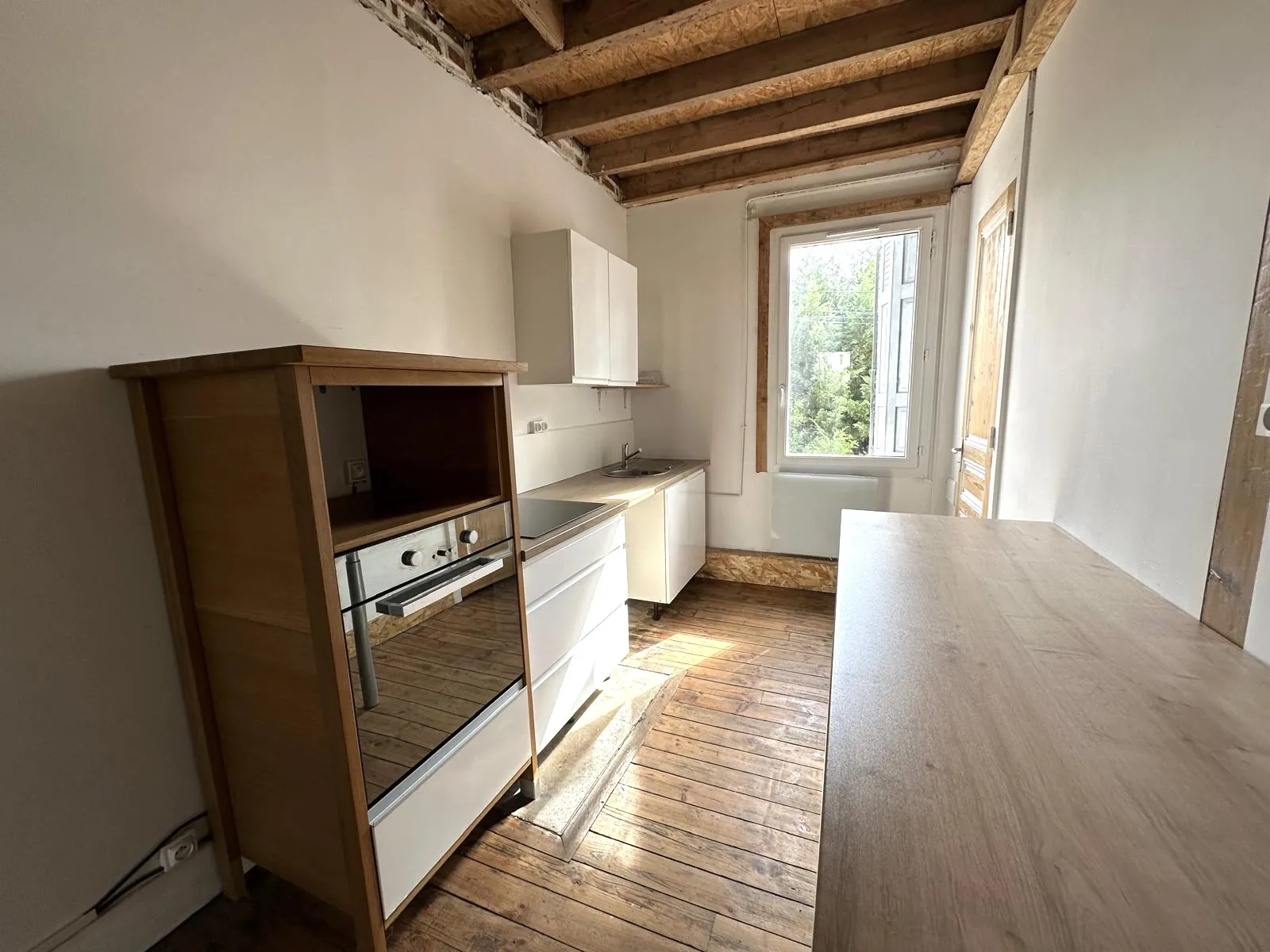 À Vendre Duplex F3 de 74 m² à Unieux - Résidence Calme et Rénovée 