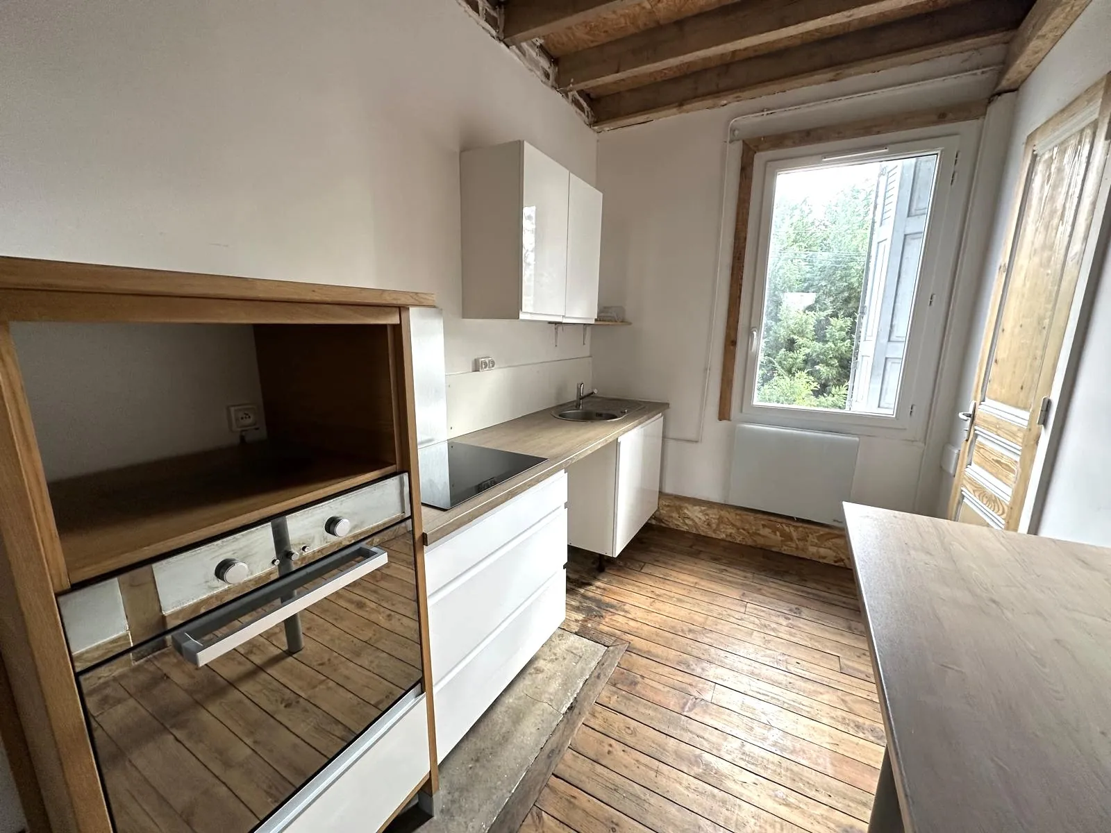 À Vendre Duplex F3 de 74 m² à Unieux - Résidence Calme et Rénovée 