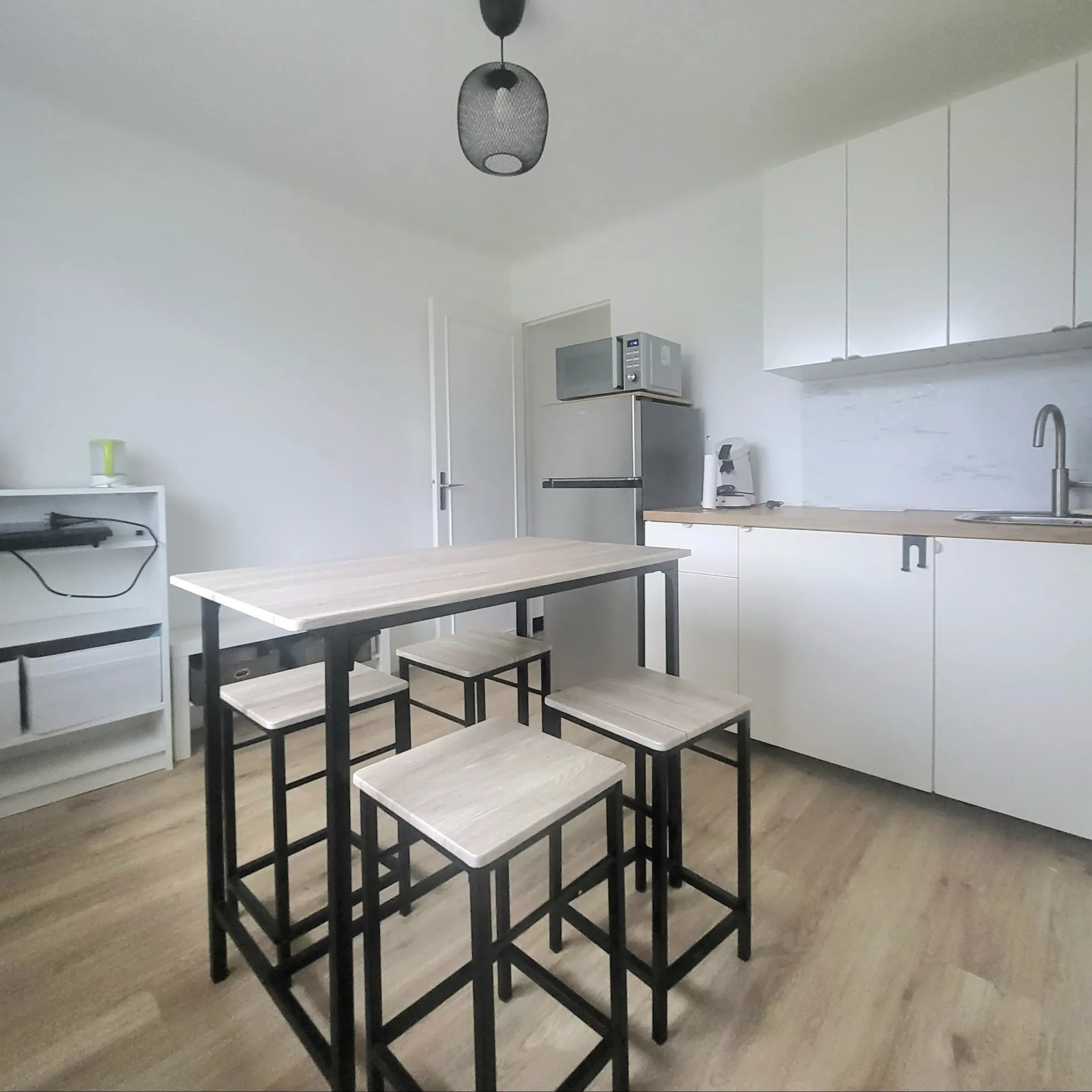 Appartement T2 rénové à Osny proche du parc de Grouchy avec parking