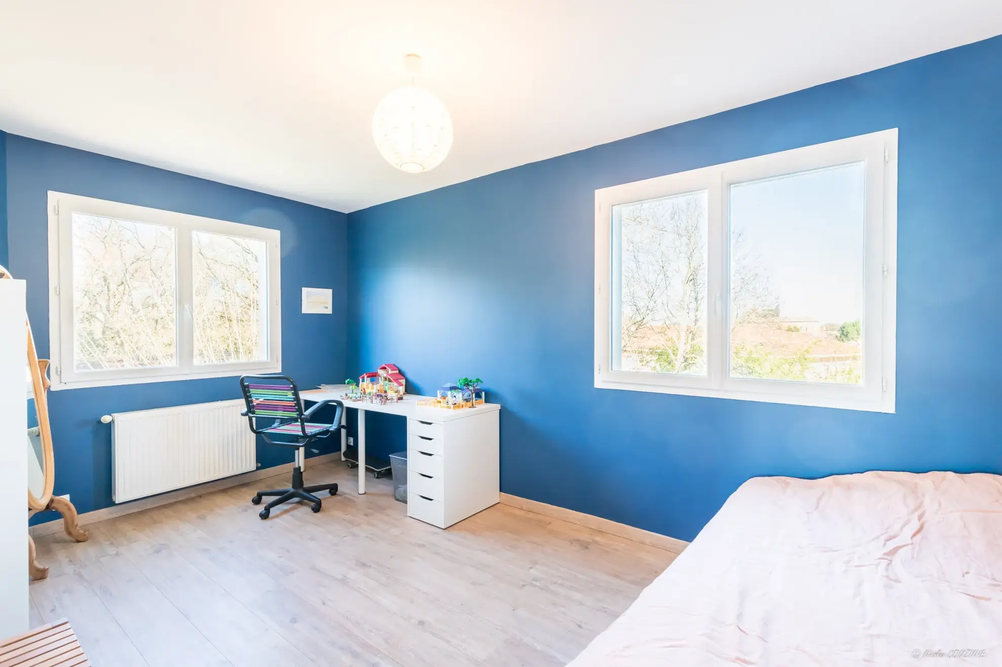 Maison familiale avec terrain spacieux à Fousseret - 4 chambres, bois privé, proximité village 