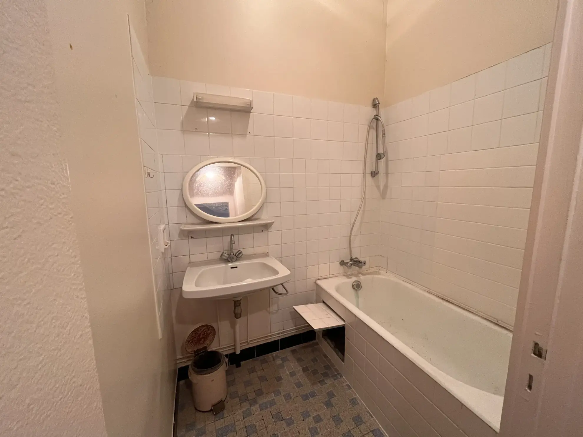 Magnifique maison de maître historique à Vichy, idéale pour passionnés d'histoire 