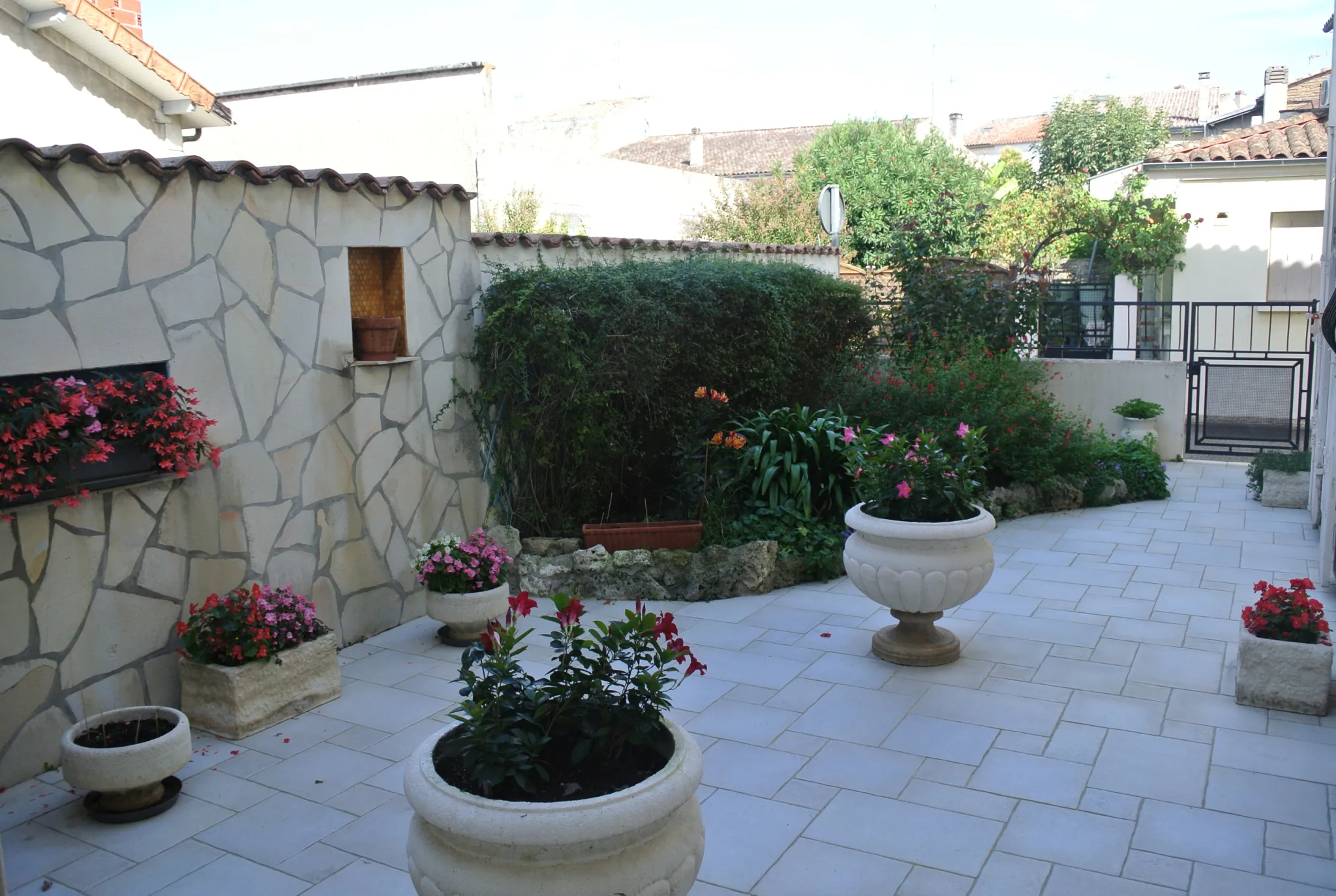 Maison familiale de 180 m² à Marmande avec 5 chambres et garage 