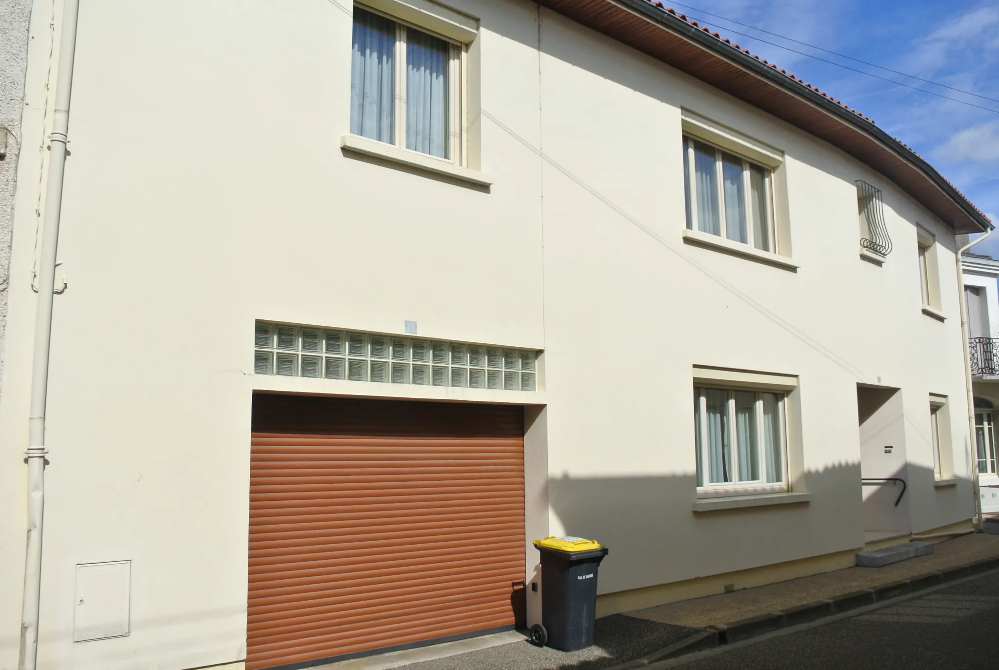 Maison familiale de 180 m² à Marmande avec 5 chambres et garage 