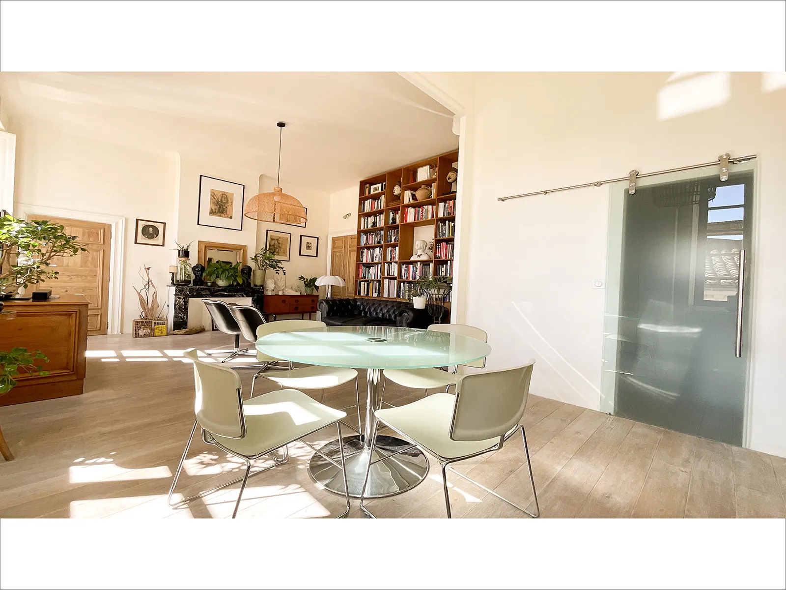 Magnifique appartement de type 3 dans le centre historique de Nîmes 