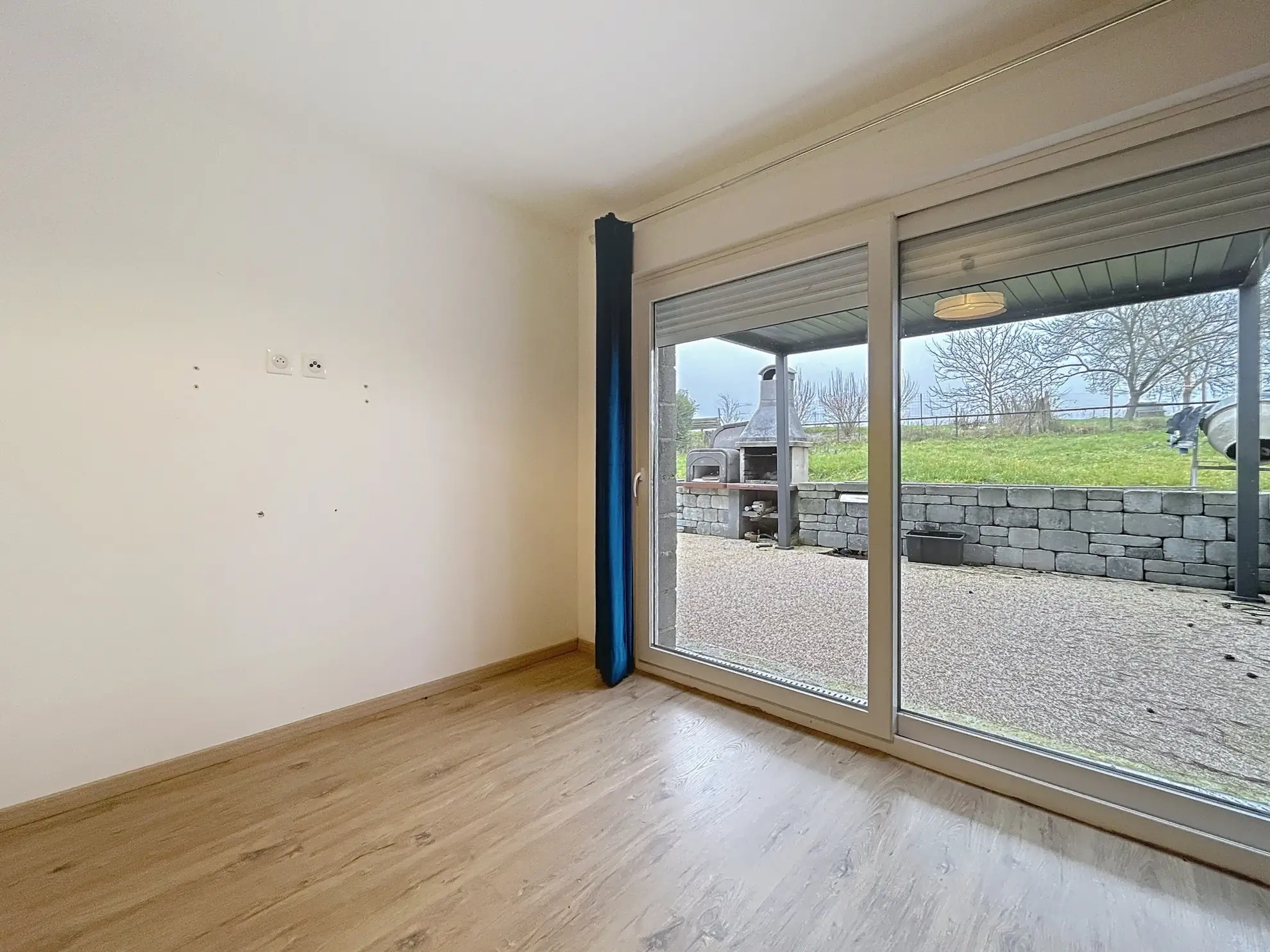 Maison rénovée de 175 m² avec jardin et garage à Thaon-les-Vosges 