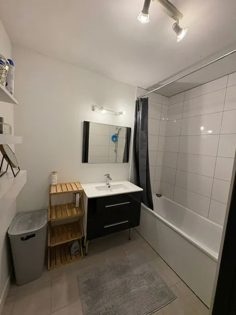 Appartement T4 lumineux avec box et cave au Mans, idéal investisseurs et colocation 