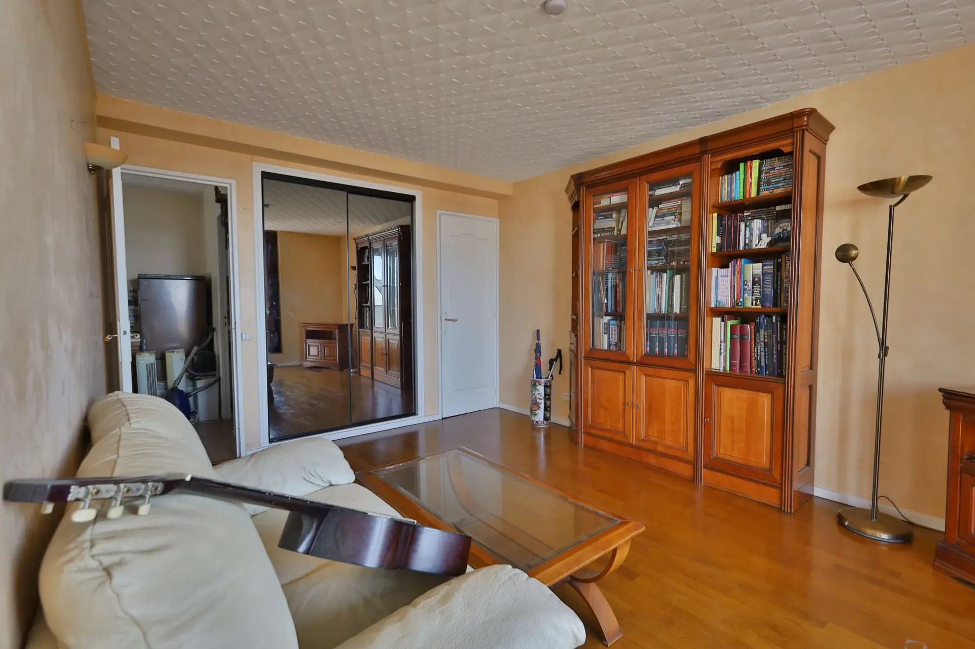 Appartement 2 pièces de 43,90 m² avec balcon et cave à VILLEURBANNE 