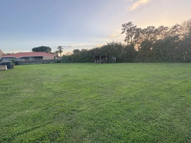 Terrain constructible viabilisé de 1027 m² à Rivière-Saas-et-Gourby proche Saint-Geours-de-Maremne