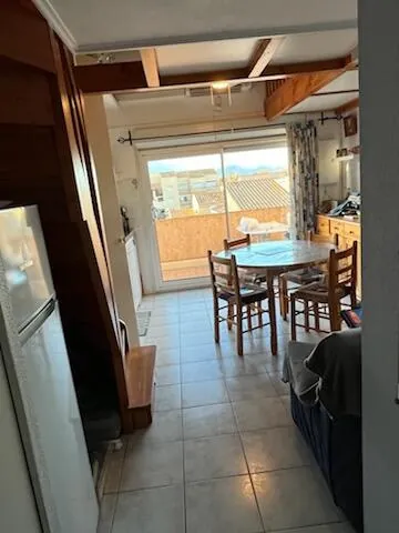 Charmant appartement duplex avec garage à Marseillan Plage