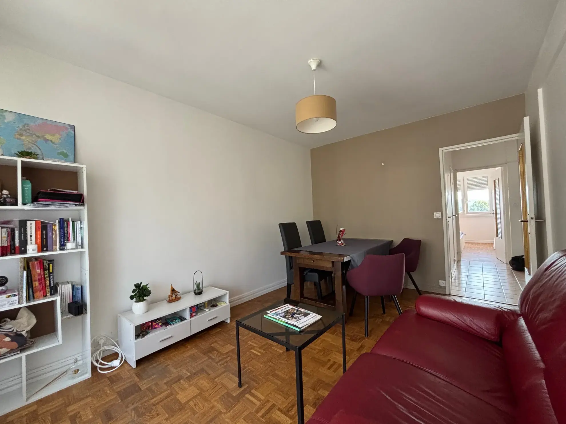 Appartement T3 lumineux de 64,22 m² à Saint-Étienne avec balcon et parking sécurisé