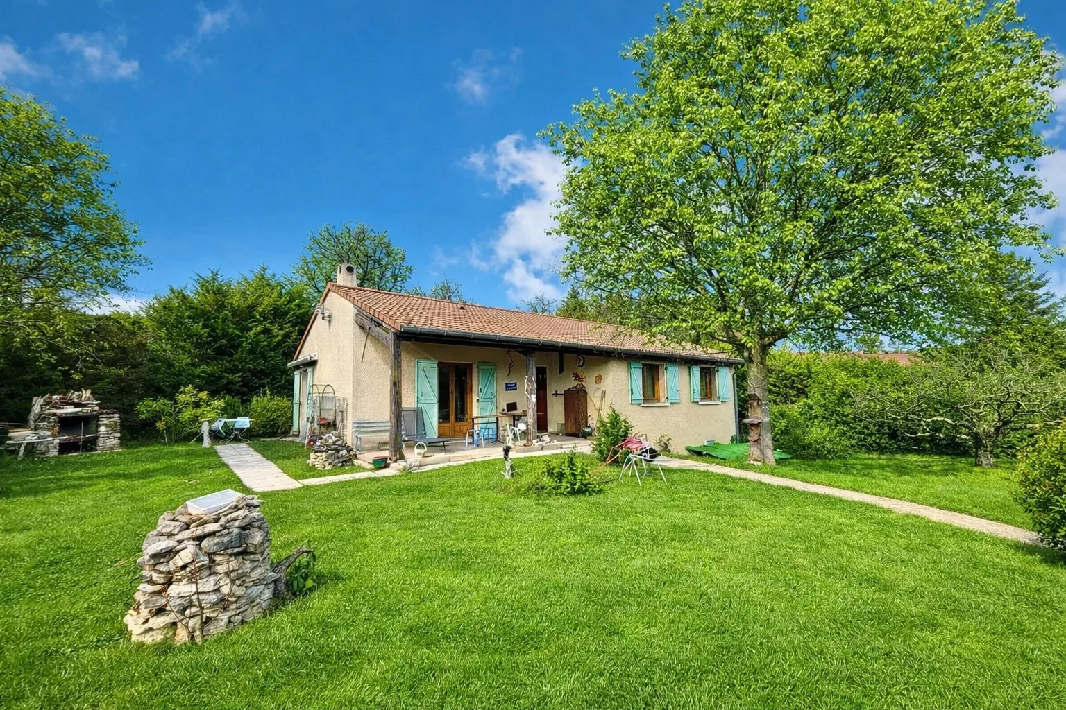 Villa provençale de 1985 avec grande parcelle proche Grignan et Montélimar