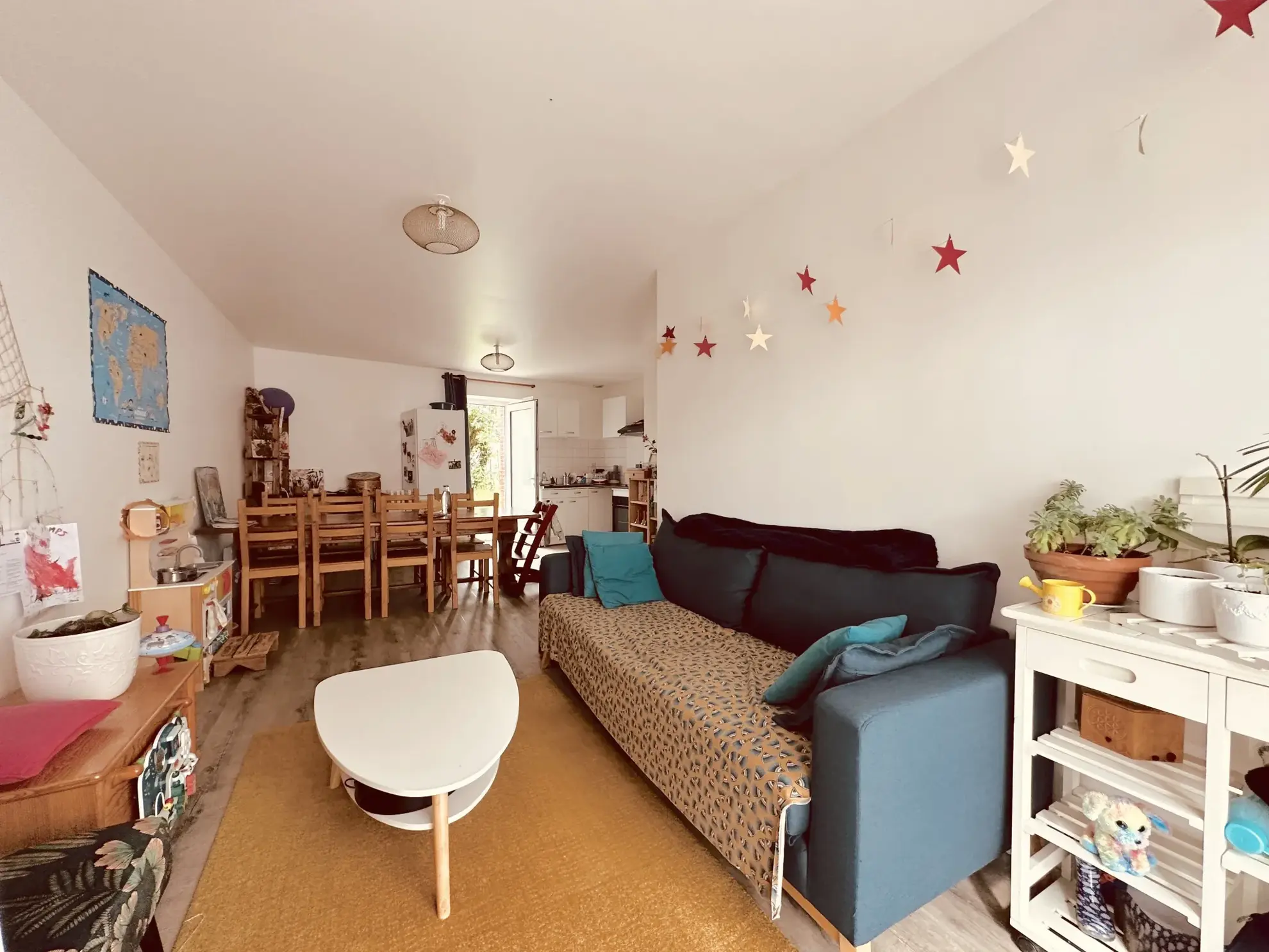 Maison 2 pièces à vendre au Pallet avec garage et jardin, proche de la gare 