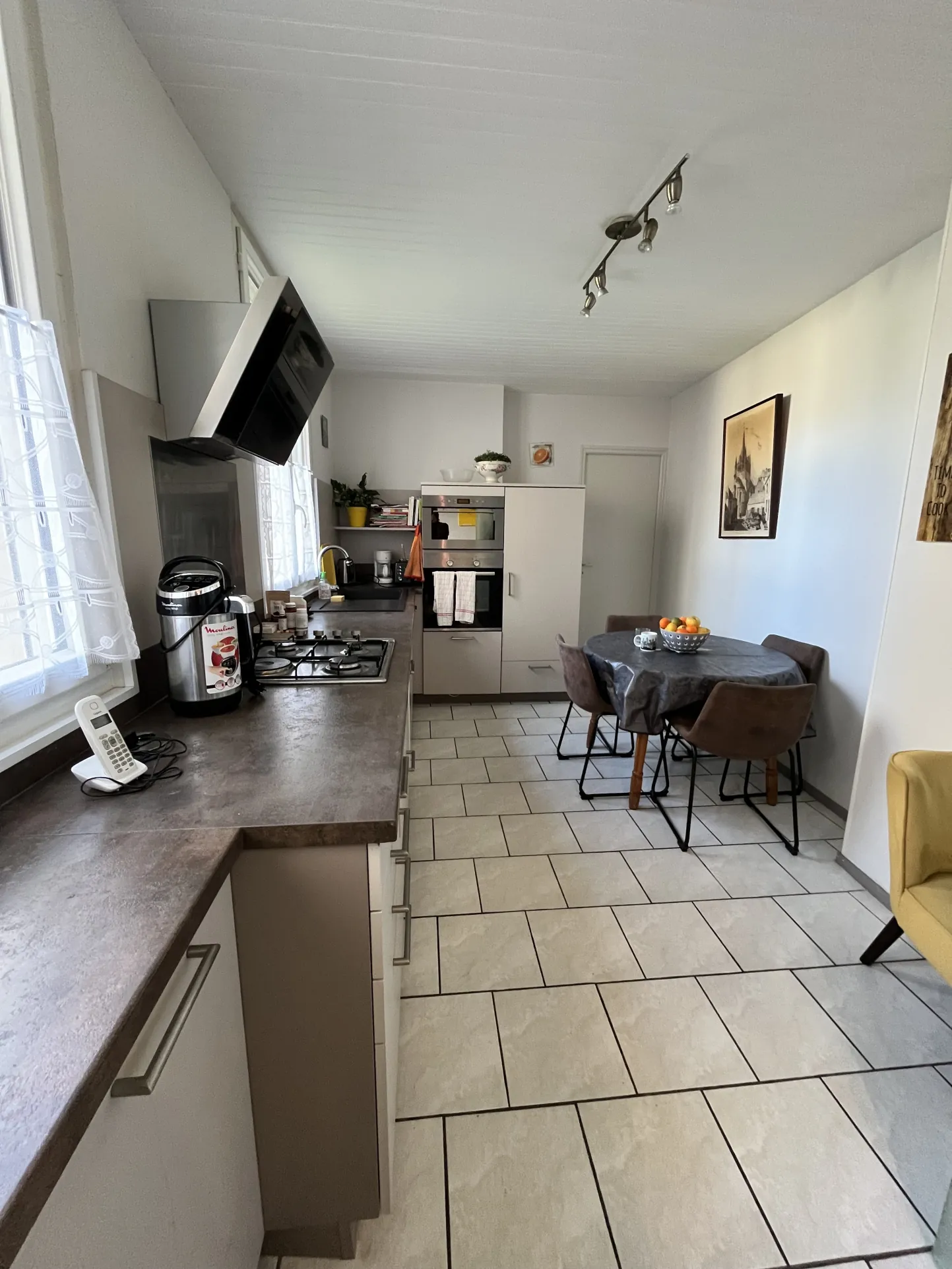 Appartement T4 atypique de 110 m² à Chasse Royale, Le Mans en vente 