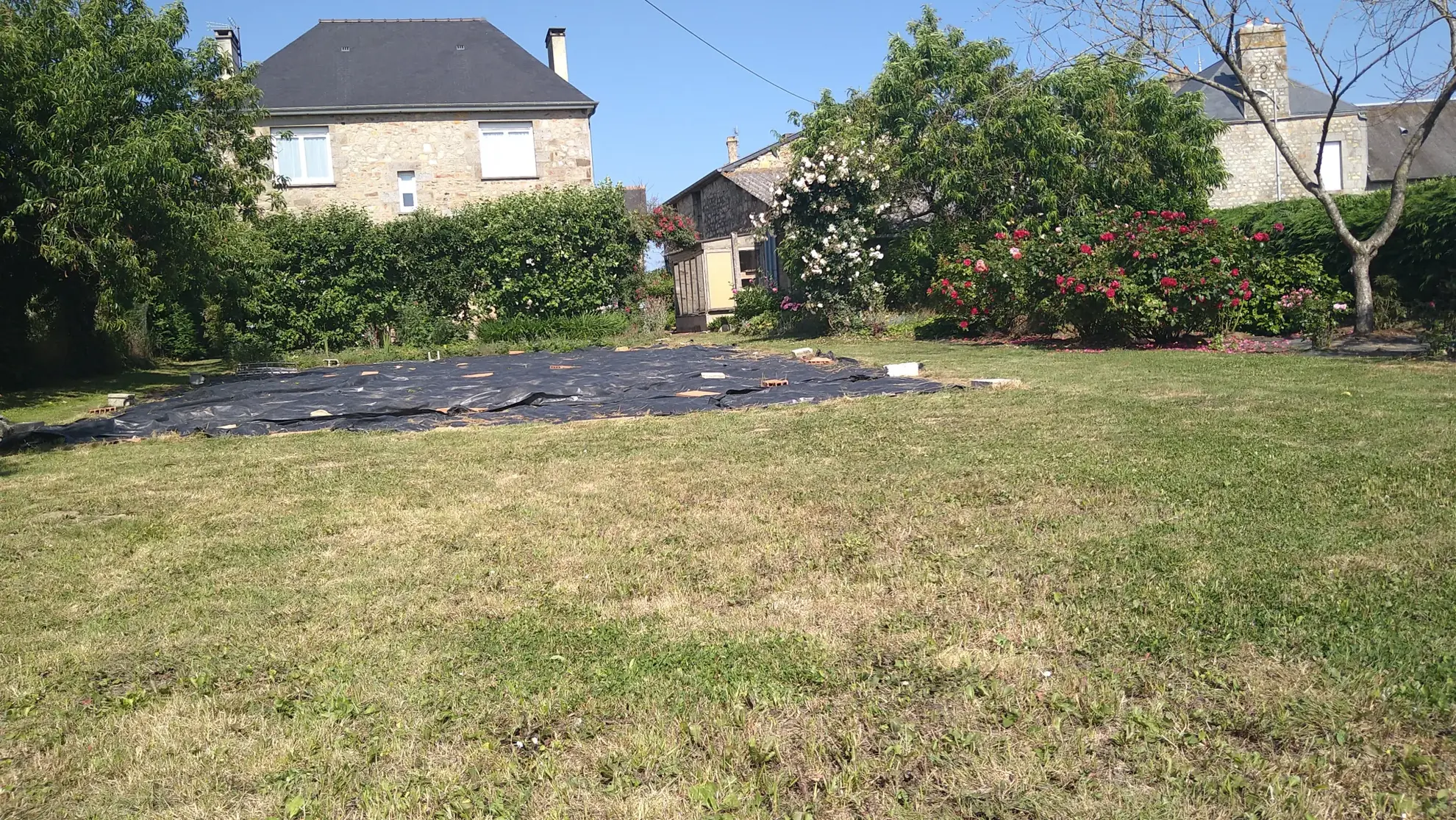 Maison de village de 126 m² avec dépendances et terrain arboré dans la Pallu 