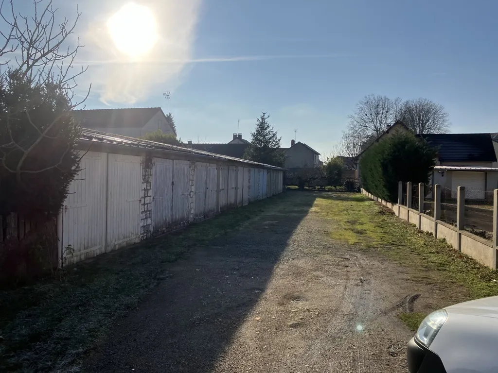Garage à vendre à Digoin près de la gare et du centre-ville 