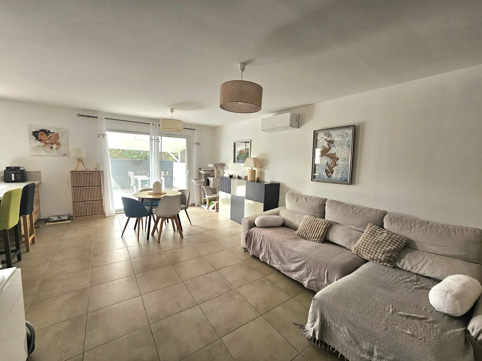 Villa récente 3 chambres à Pomerols, proximité plages, conforme RT 2020 