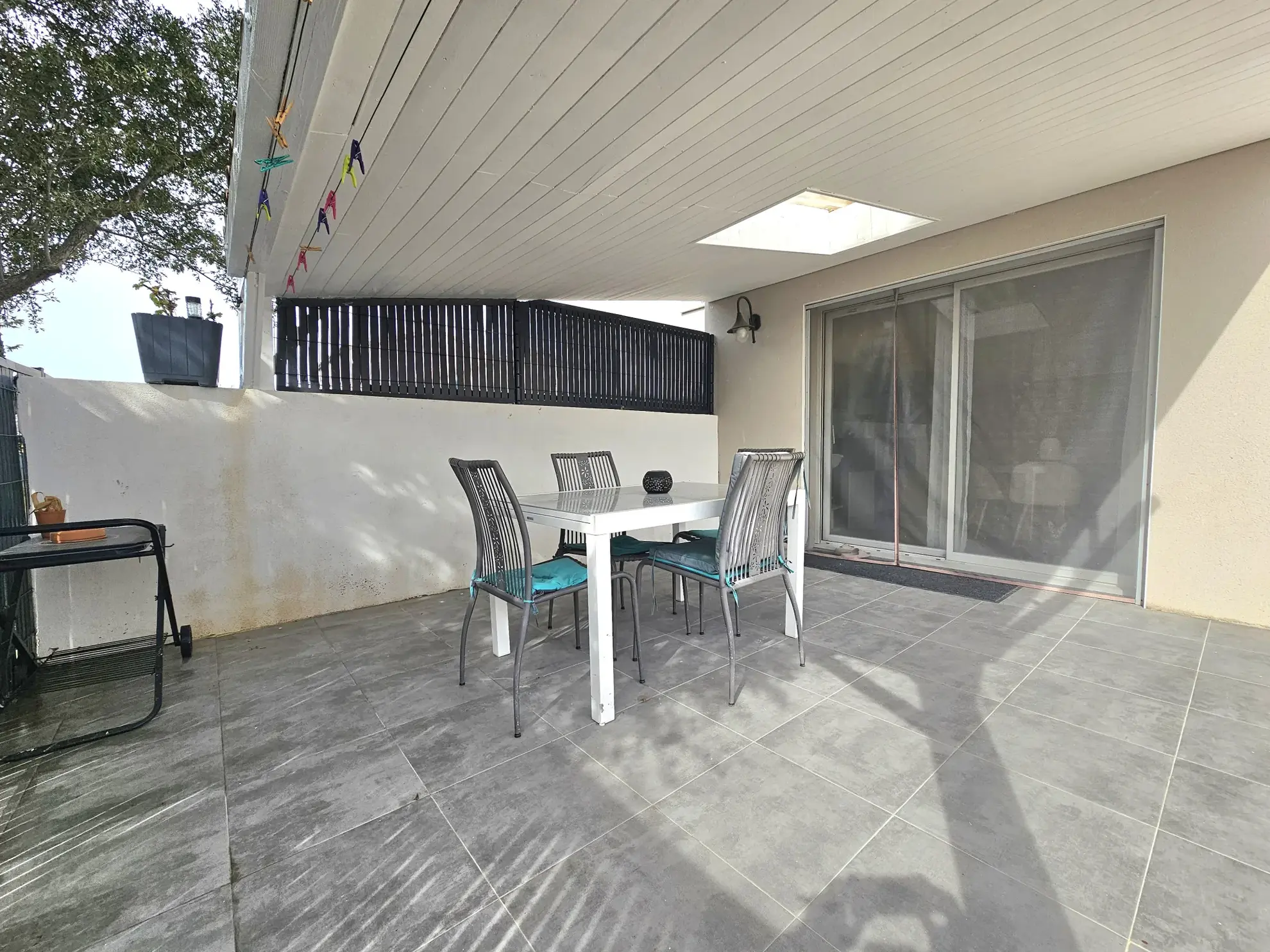 Villa récente 3 chambres à Pomerols, proximité plages, conforme RT 2020 