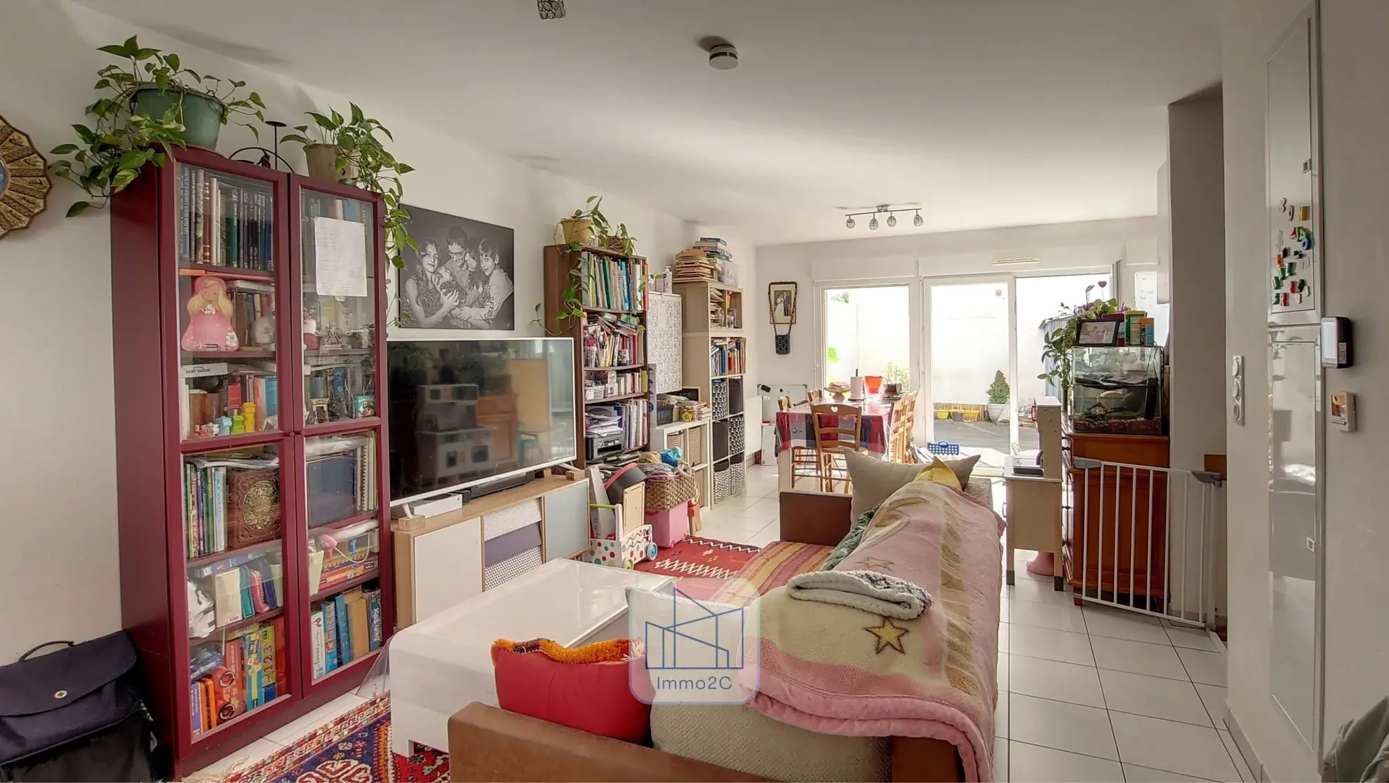 Maison neuve à Nantes avec 3 chambres, jardin et stationnement sécurisé 