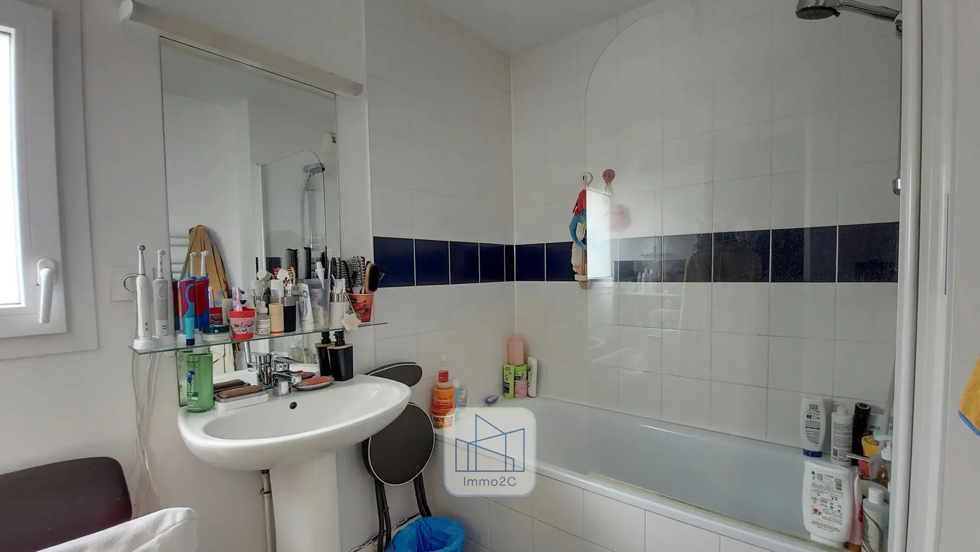 Maison neuve à Nantes avec 3 chambres, jardin et stationnement sécurisé 