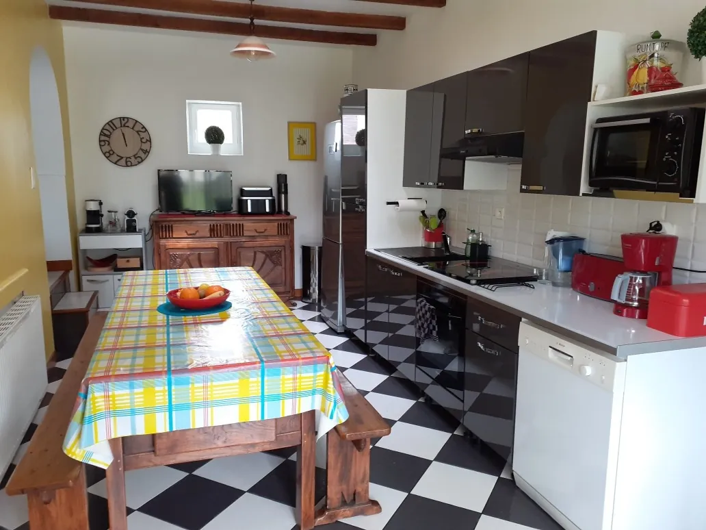 Charmante maison avec grand terrain au cœur du Pays d'Othe – Neuville sur Vanne 