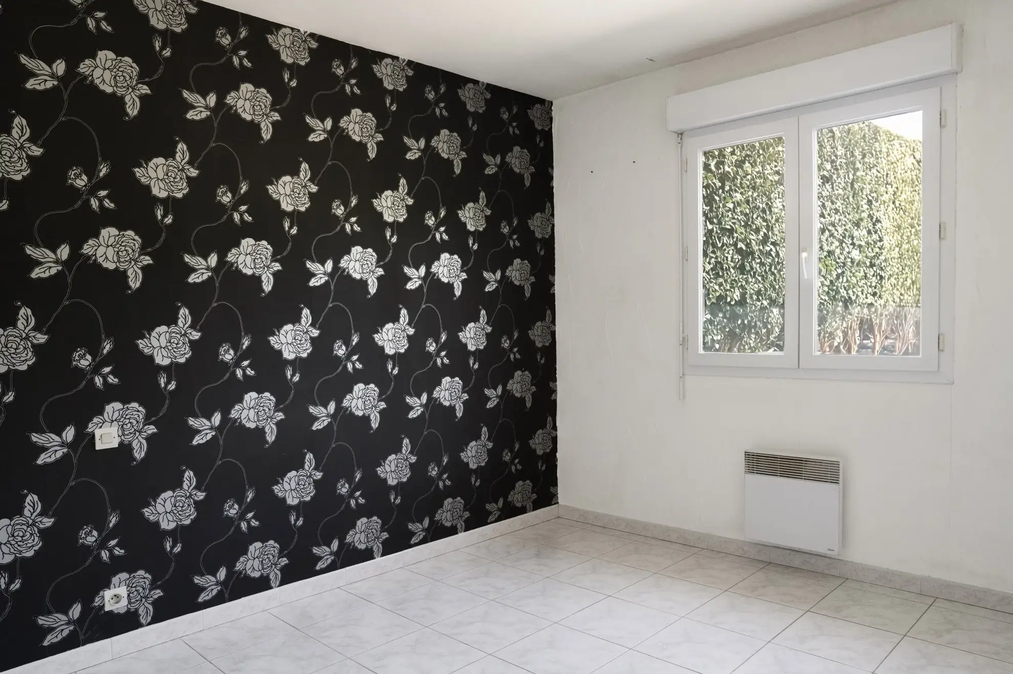 Maison de plain-pied avec piscine, jardin et garage à Trèbes 