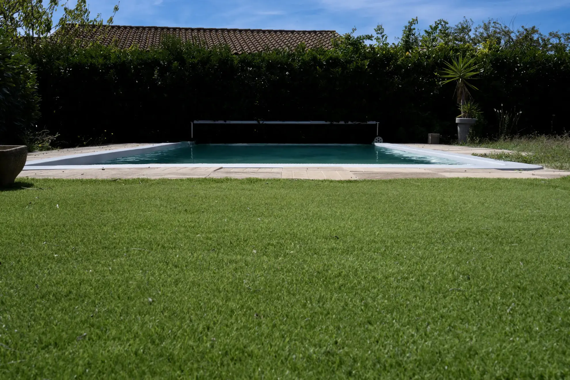 Maison de plain-pied avec piscine, jardin et garage à Trèbes 