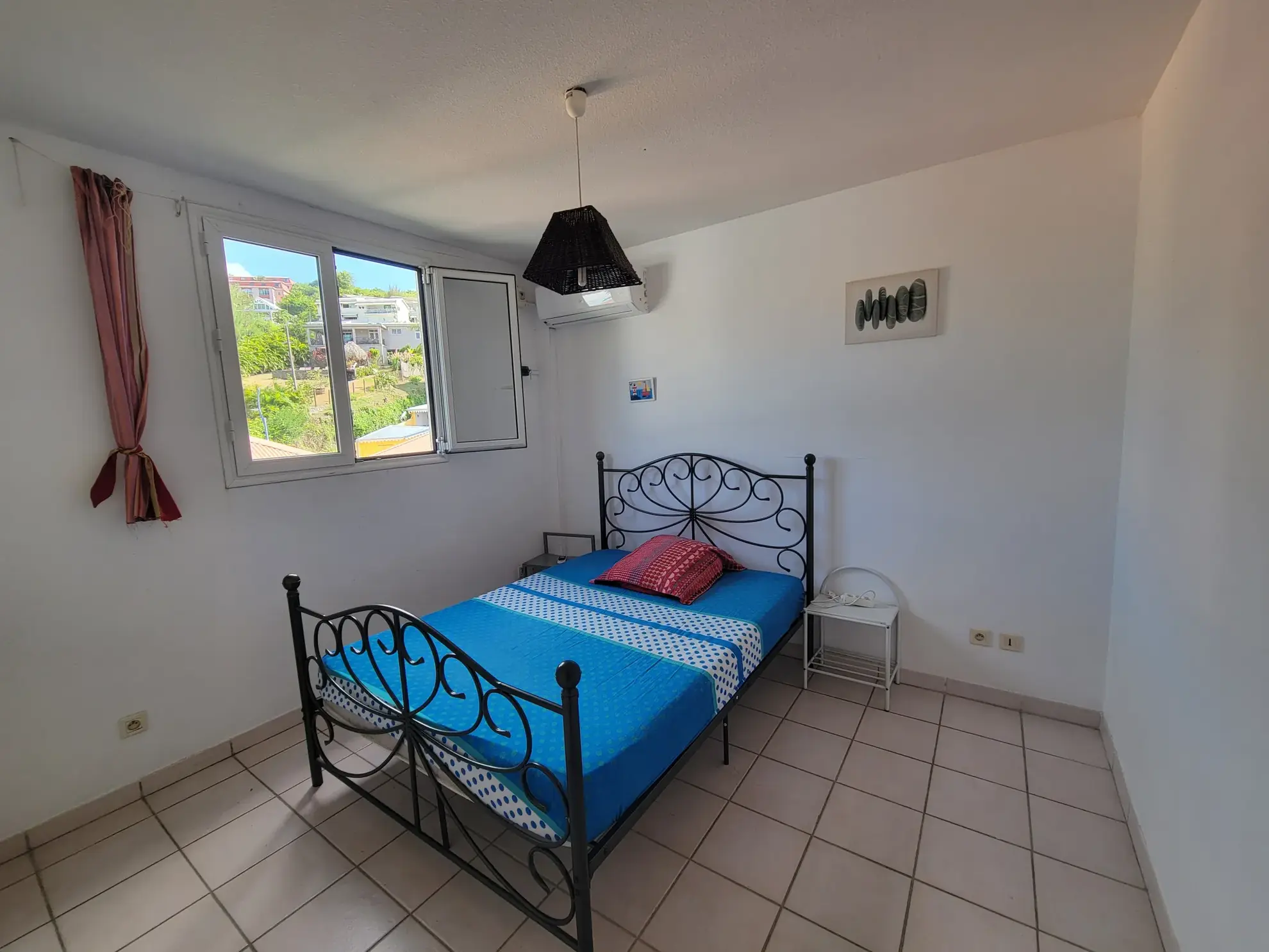 Appartement T2 à Anse Mitan proche de la plage avec parking 