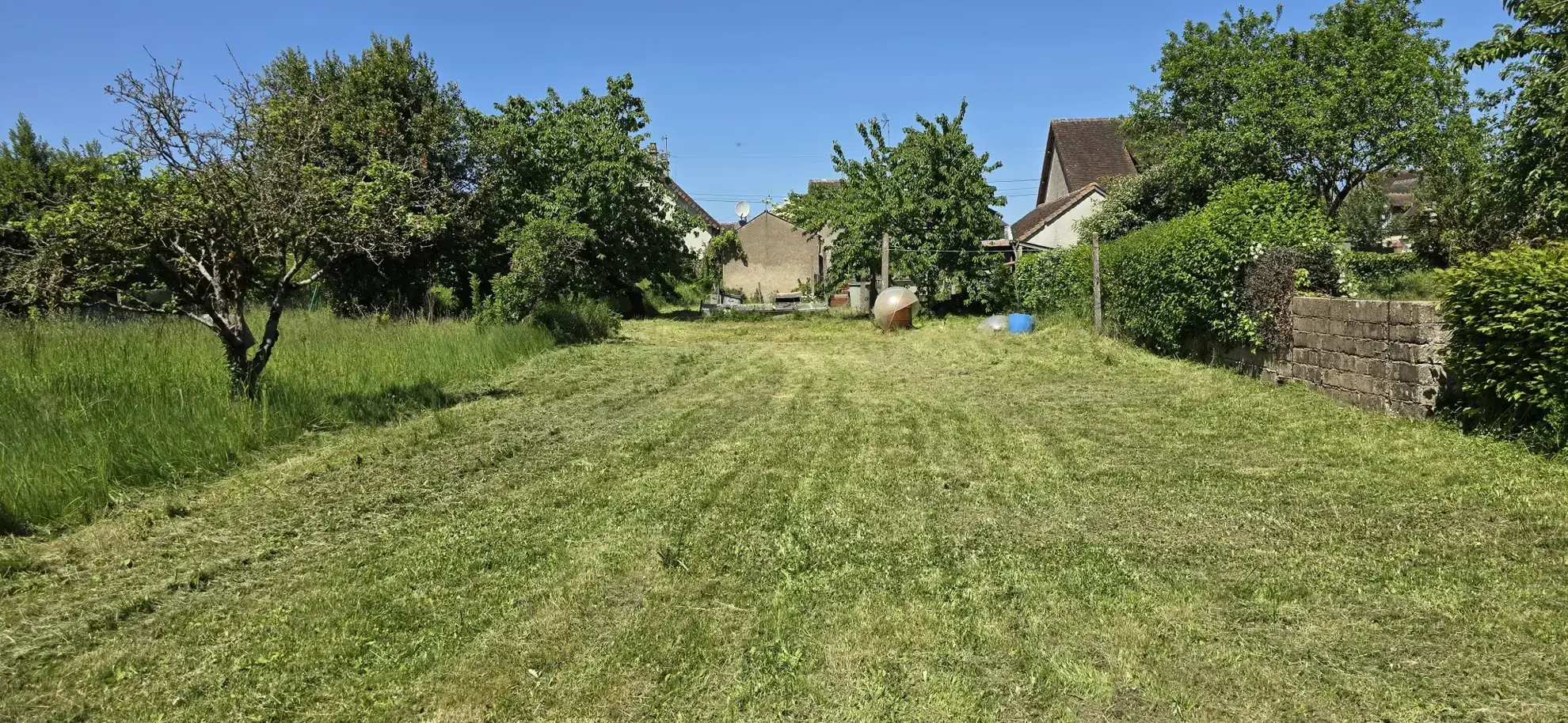 Maison de plain-pied à Moree avec accès au Loir – Idéal pêcheur 