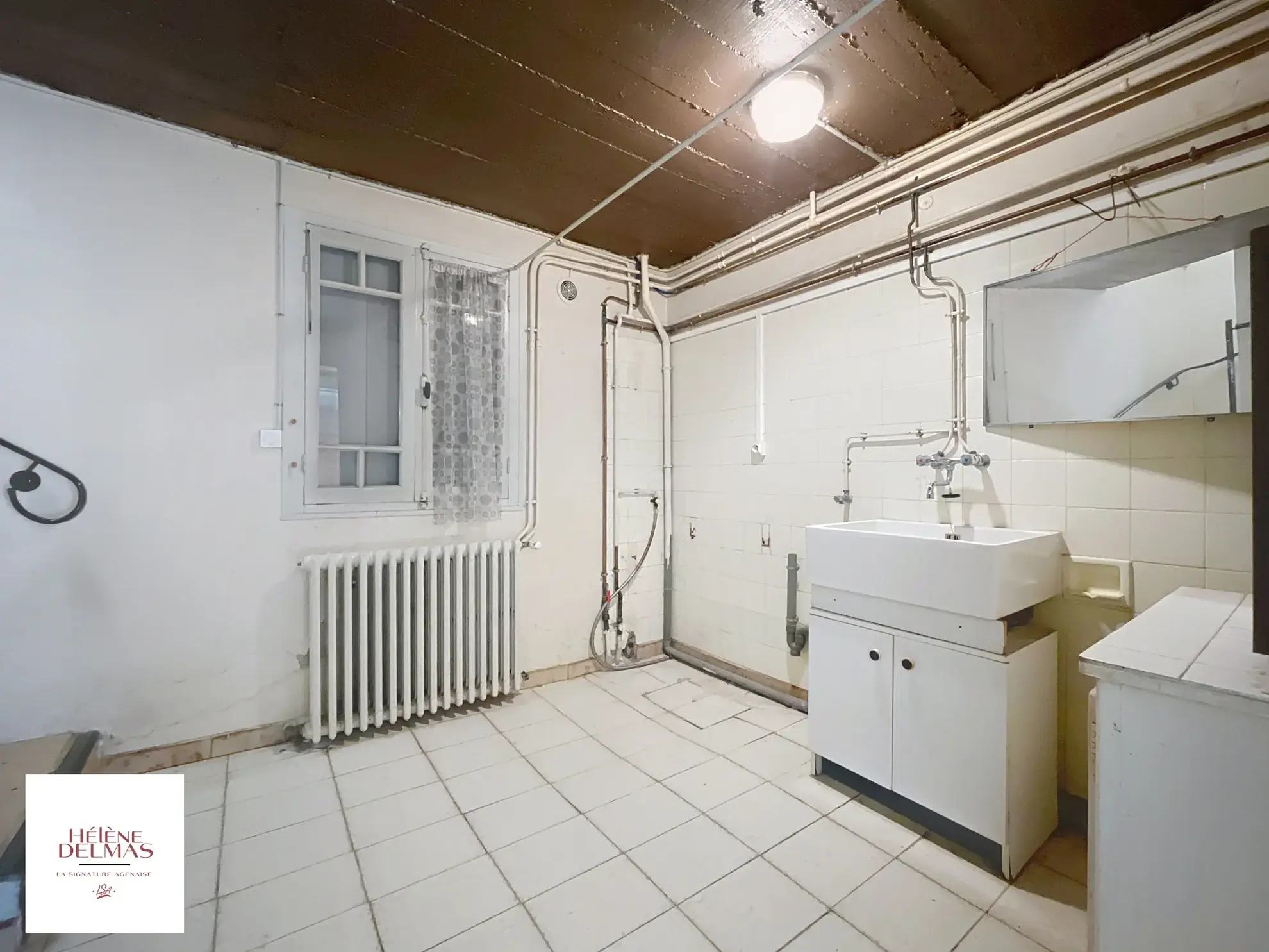 Maison de ville avec jardin à vendre à Agen, fort potentiel 