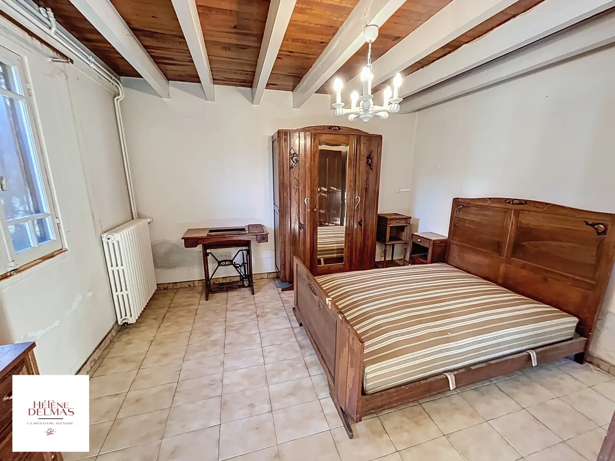 Maison de ville avec jardin à vendre à Agen, fort potentiel 