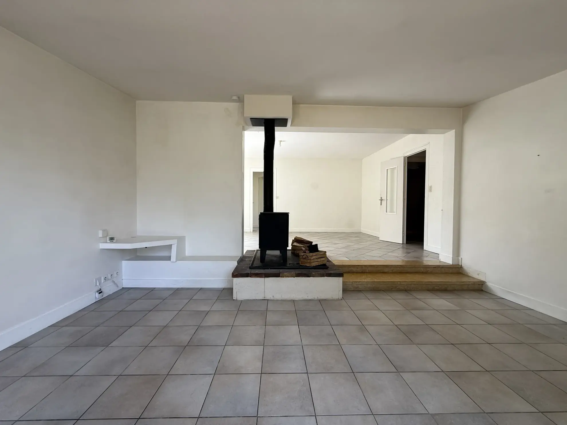 Maison à vendre de 90m² avec vue panoramique sur la vallée de l'Isle à Saint-Médard de Guizières 