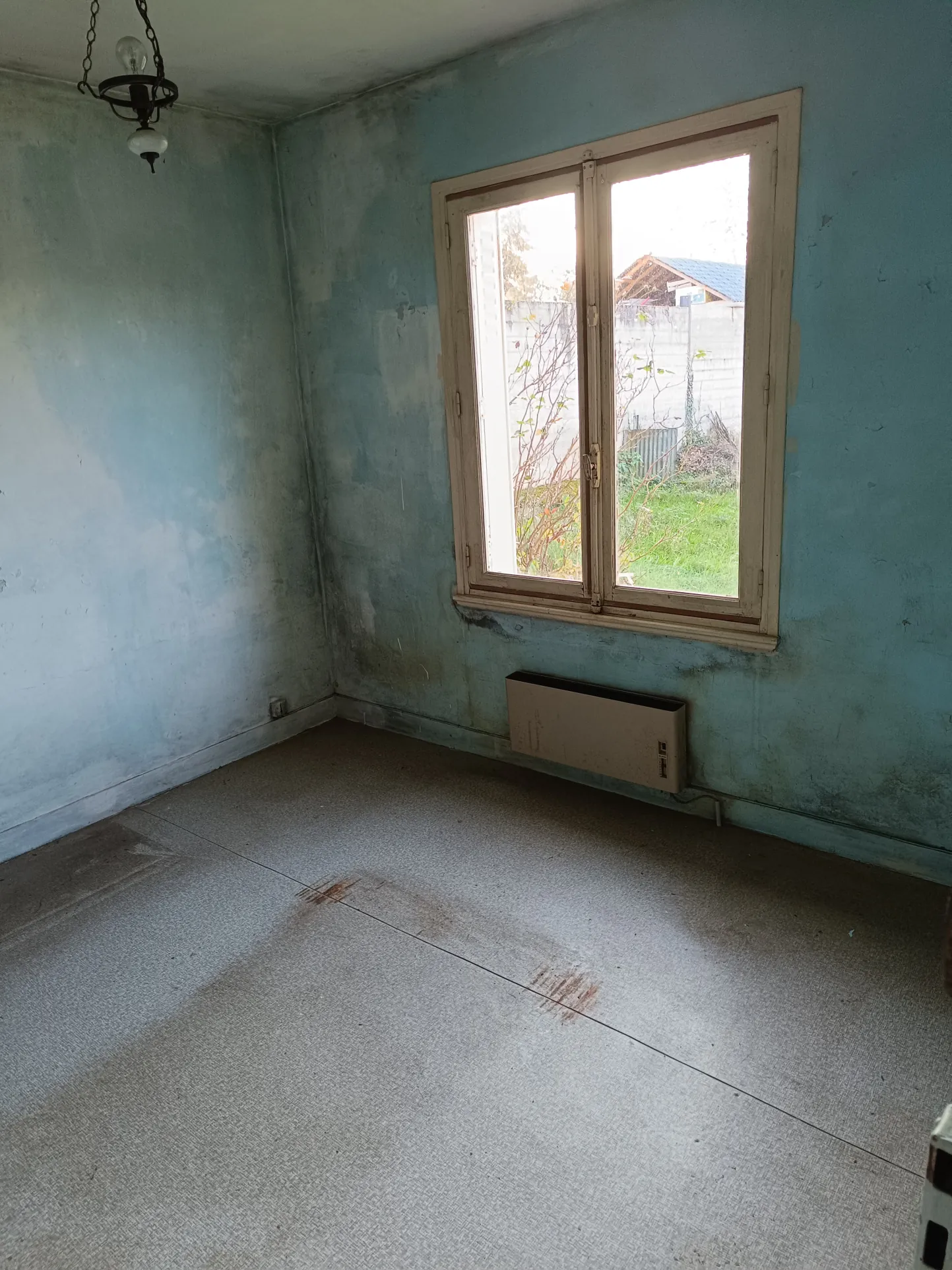 Maison à rénover de 71 m² à Vierzon avec potentiel d'investissement et avantage fiscal Denormandie 